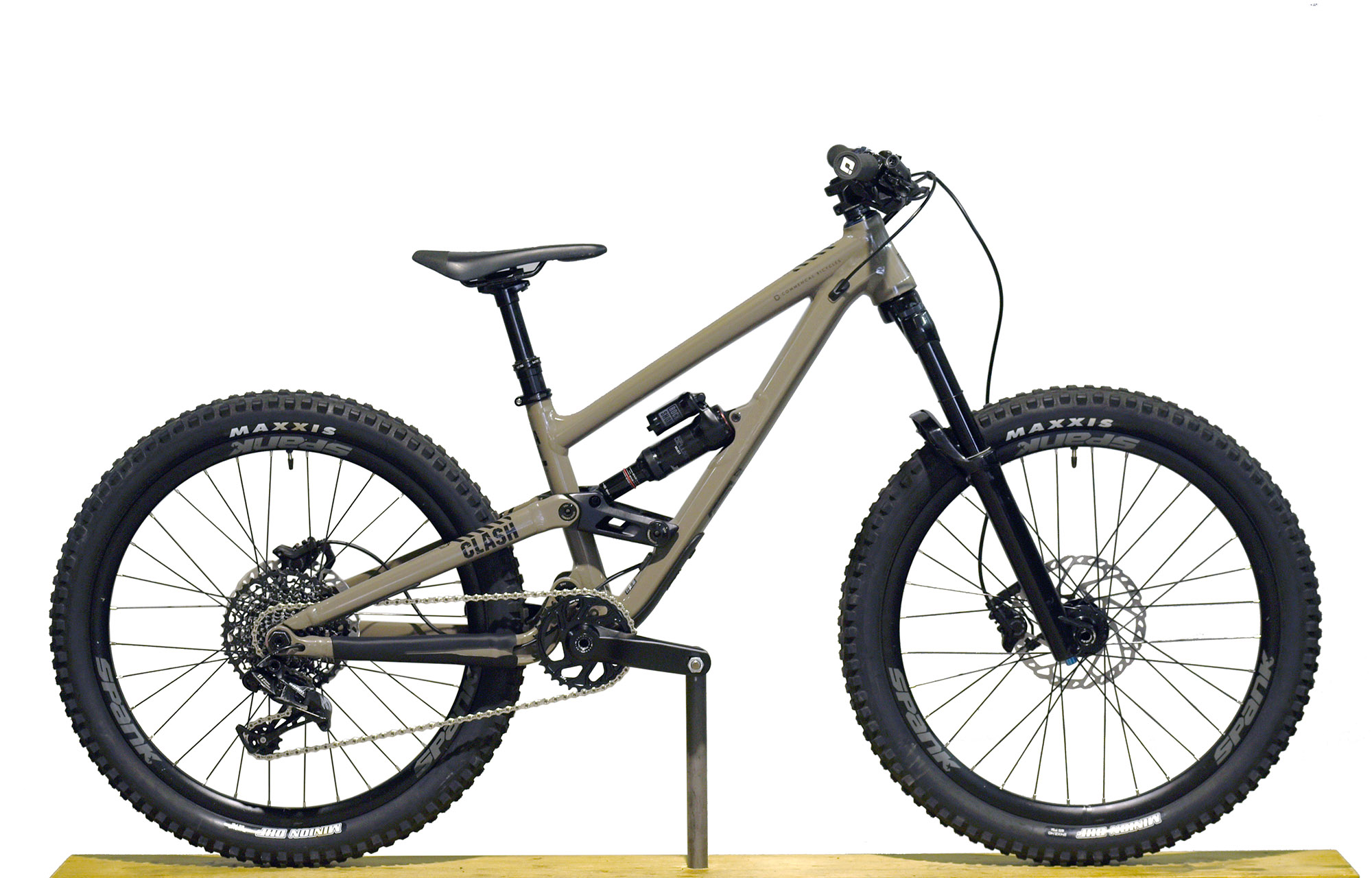 COMMENCAL CLASH 24 V1 DIRT MAXXIS - 24 (21175100) image number null
