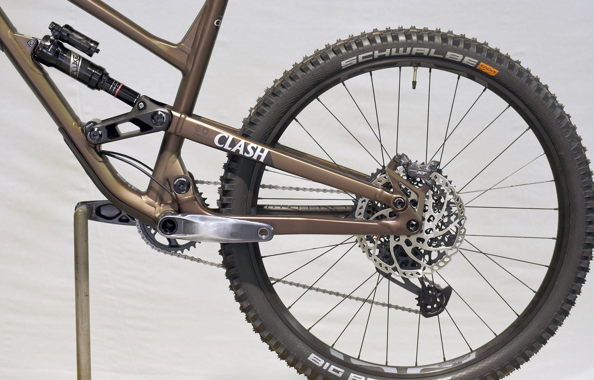 COMMENCAL CLASH RACE FROZEN BROWN  - L (22132103) image number null