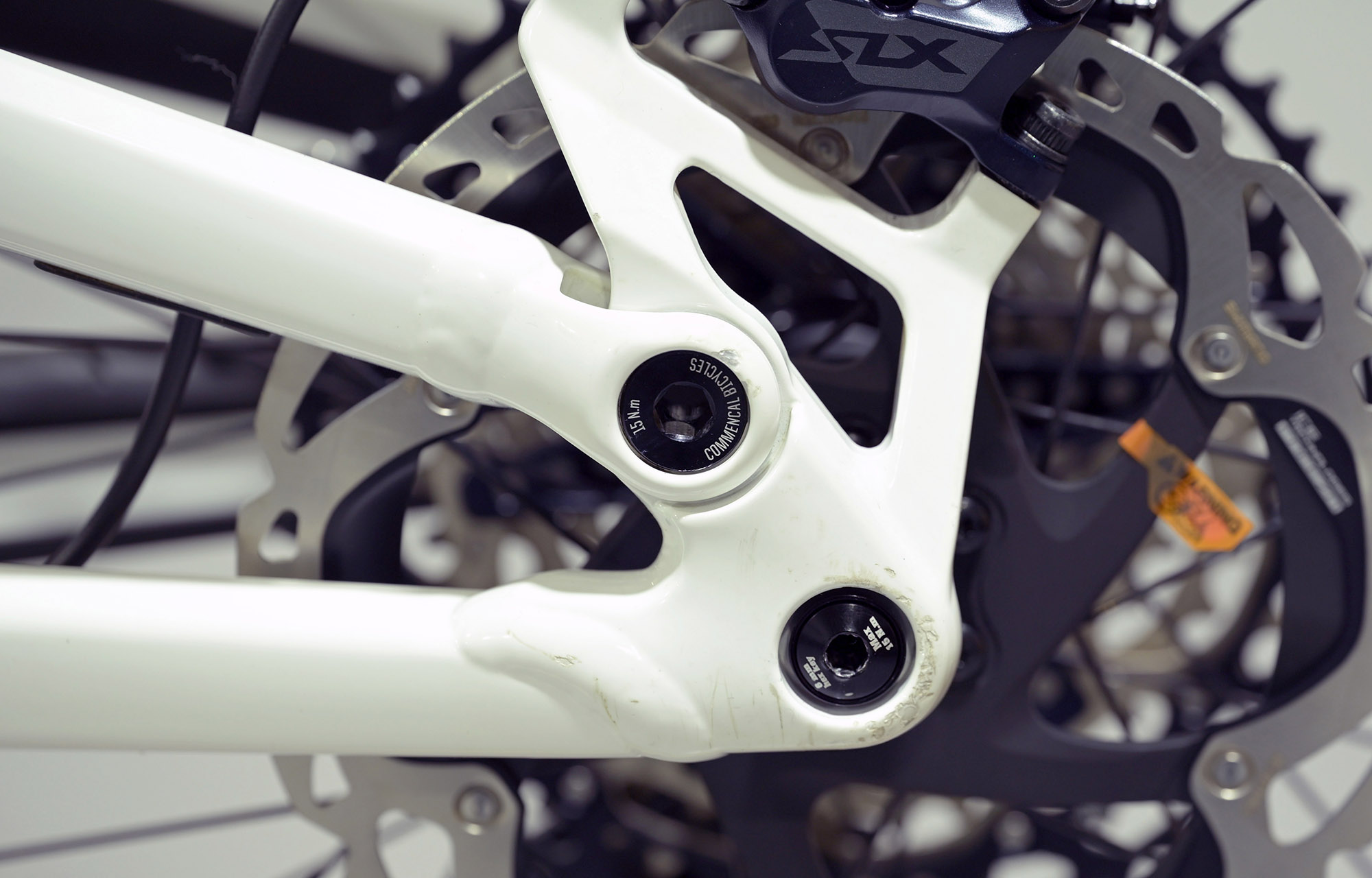 COMMENCAL CLASH ESSENTIAL PURE WHITE - S (24135601) image cover number large 5