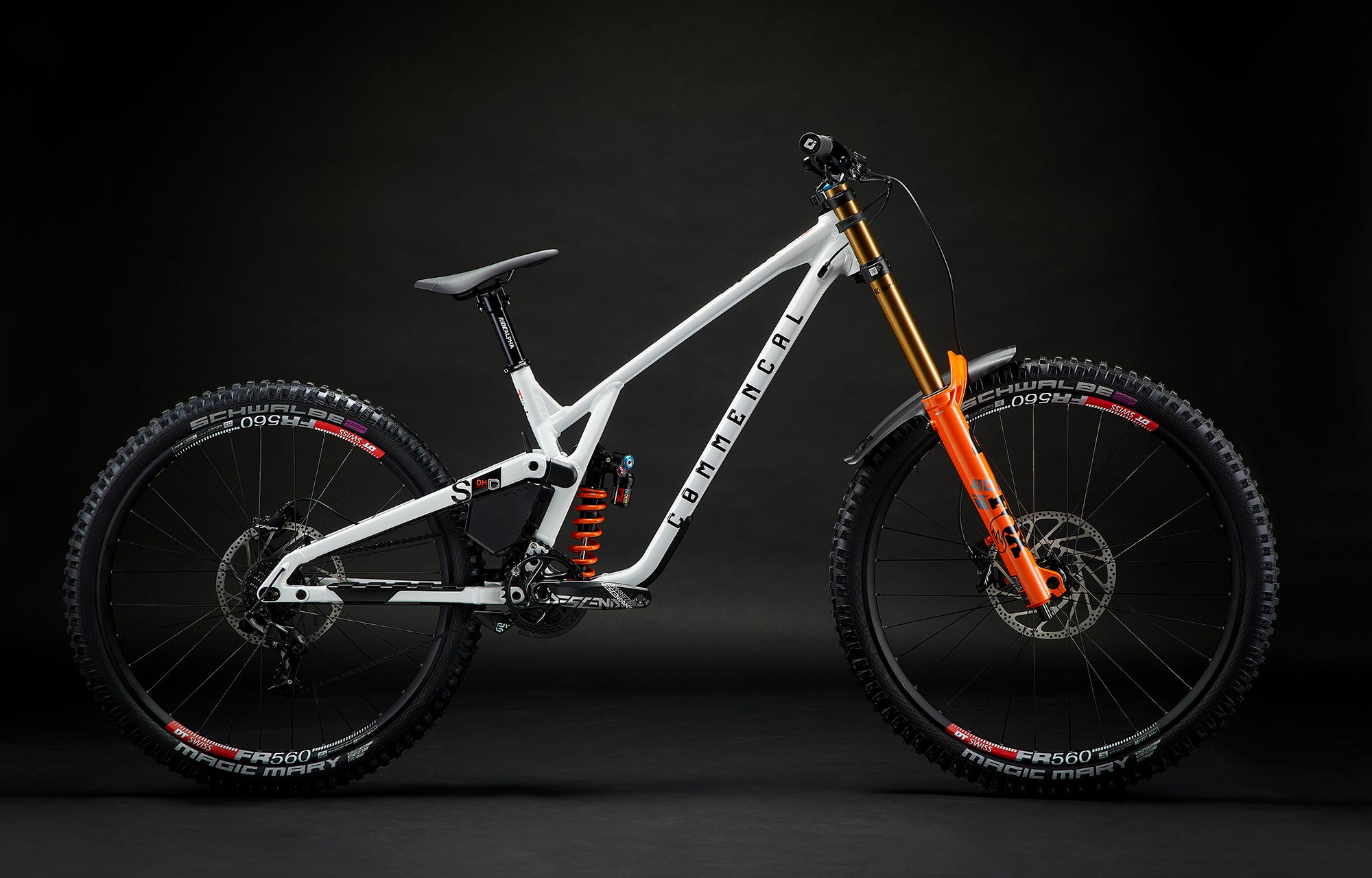 COMMENCAL SUPREME DH V5 SIGNATURE COIL PURE WHITE image number null