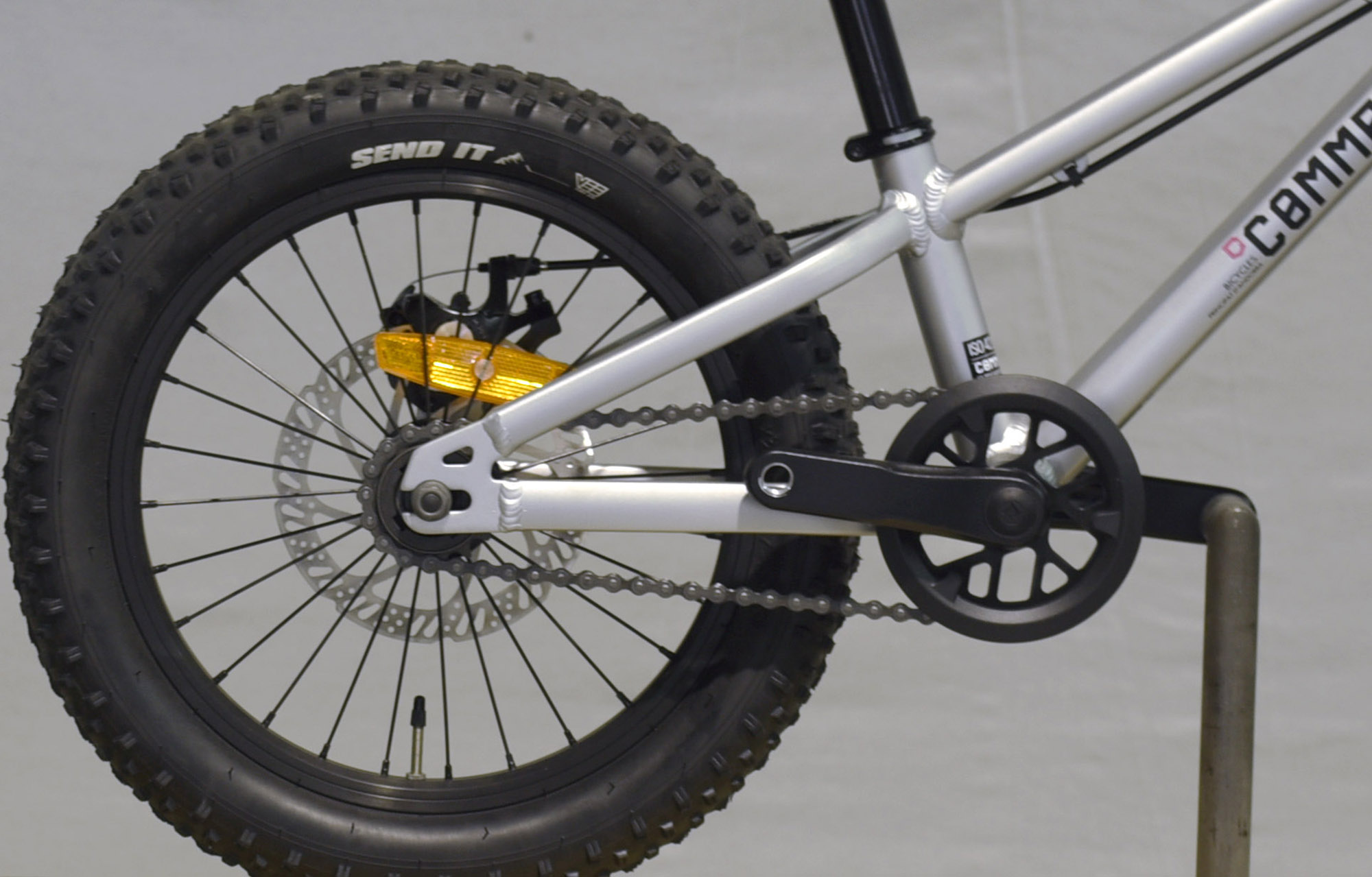 COMMENCAL RAMONES 16 SILVER - 16 (22172900) image number null