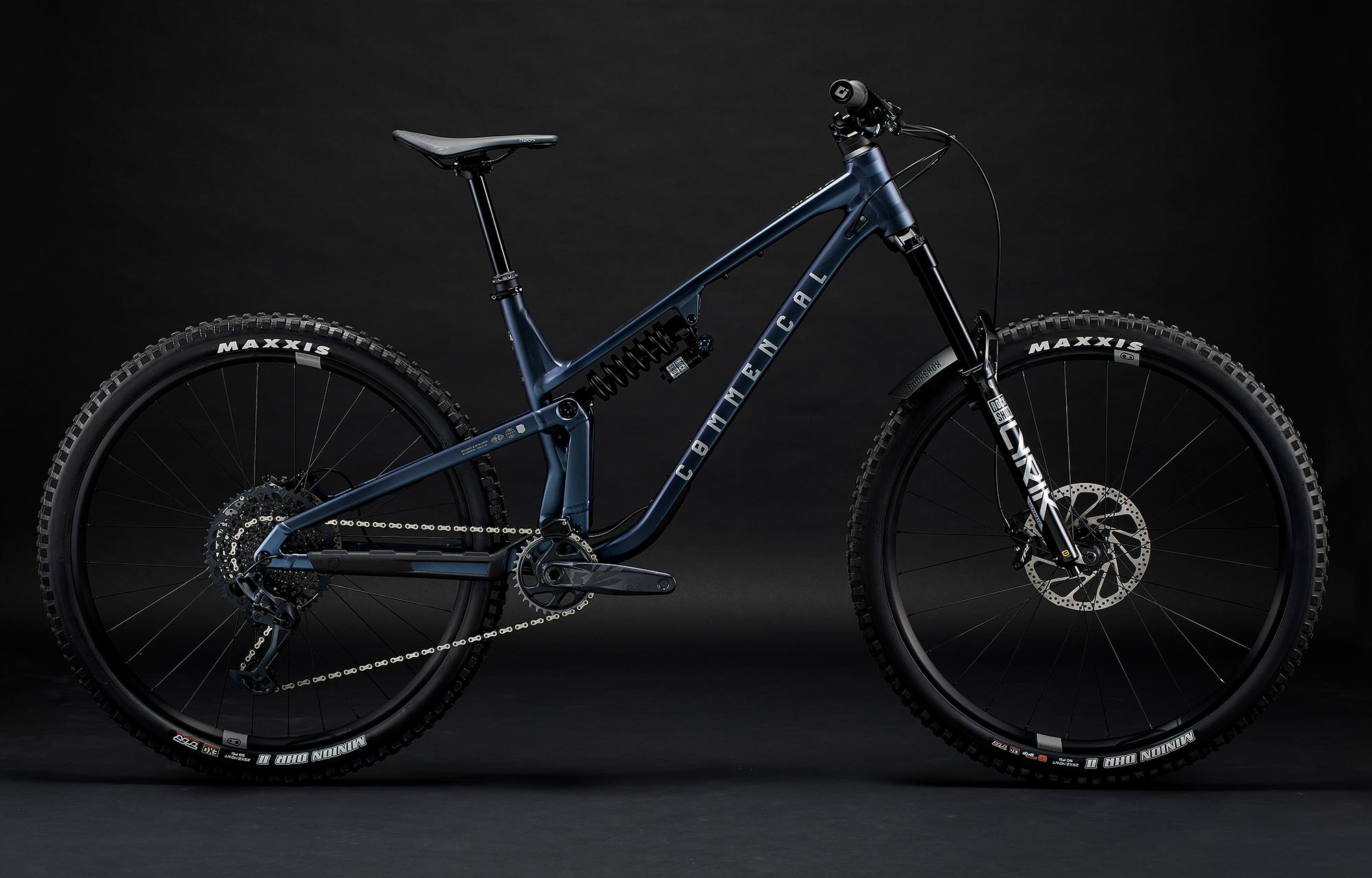 COMMENCAL META V5 RACE SPARKLY BLUE image number null