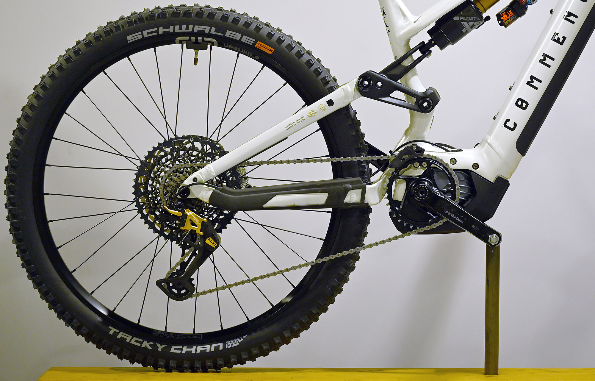 COMMENCAL META POWER SX BOSCH CLEAR SILVER  [COMMENCAL TEAM] ALC - M (24100030) 2862 km image cover number large 0