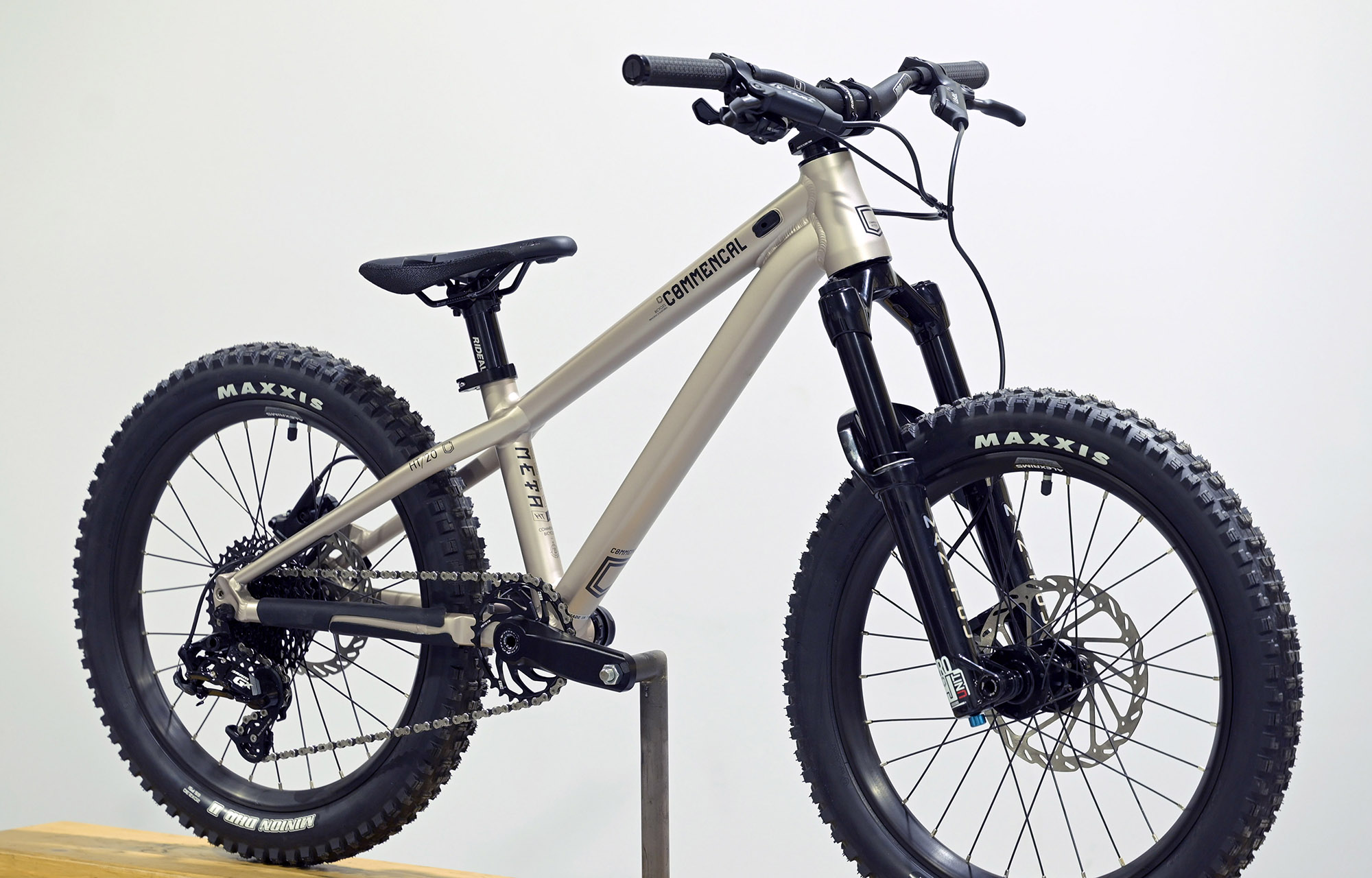 COMMENCAL META HT 20 CHAMPAGNE - (22170100) image cover number large 2