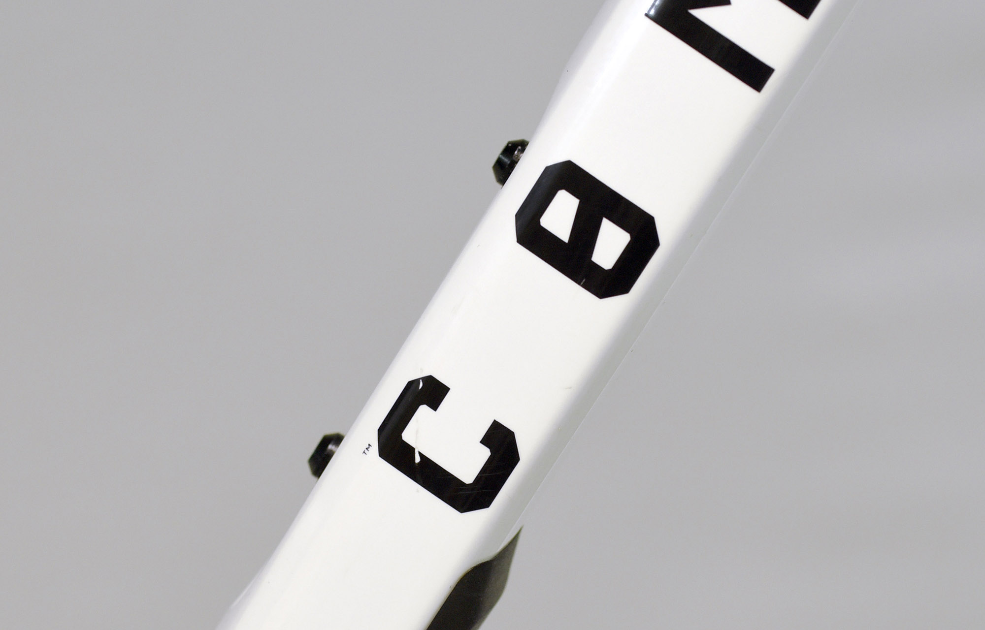 COMMENCAL META V5 ESSENTIAL PURE WHITE - L (23121203) image number null