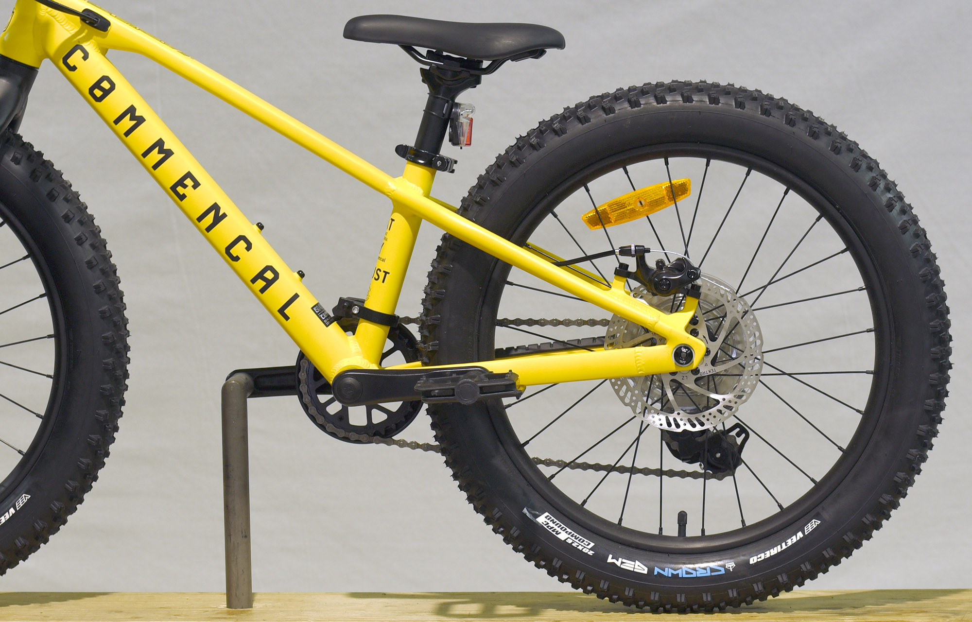 COMMENCAL RAMONES 20 REVOSHIFT OHLINS YELLOW - (23177853) image number null