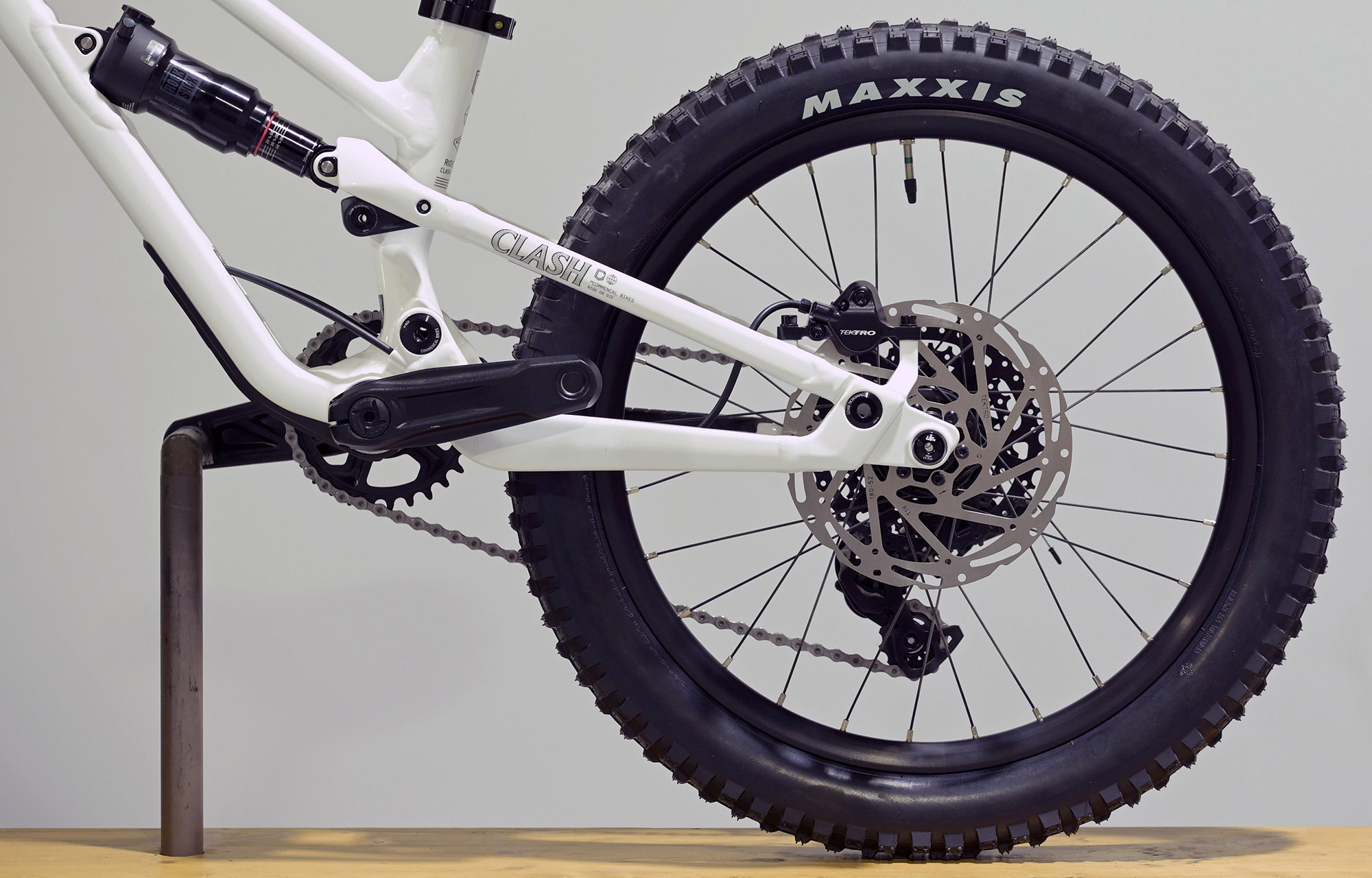 COMMENCAL CLASH 20 PURE WHITE - (24177200) image cover number large 5