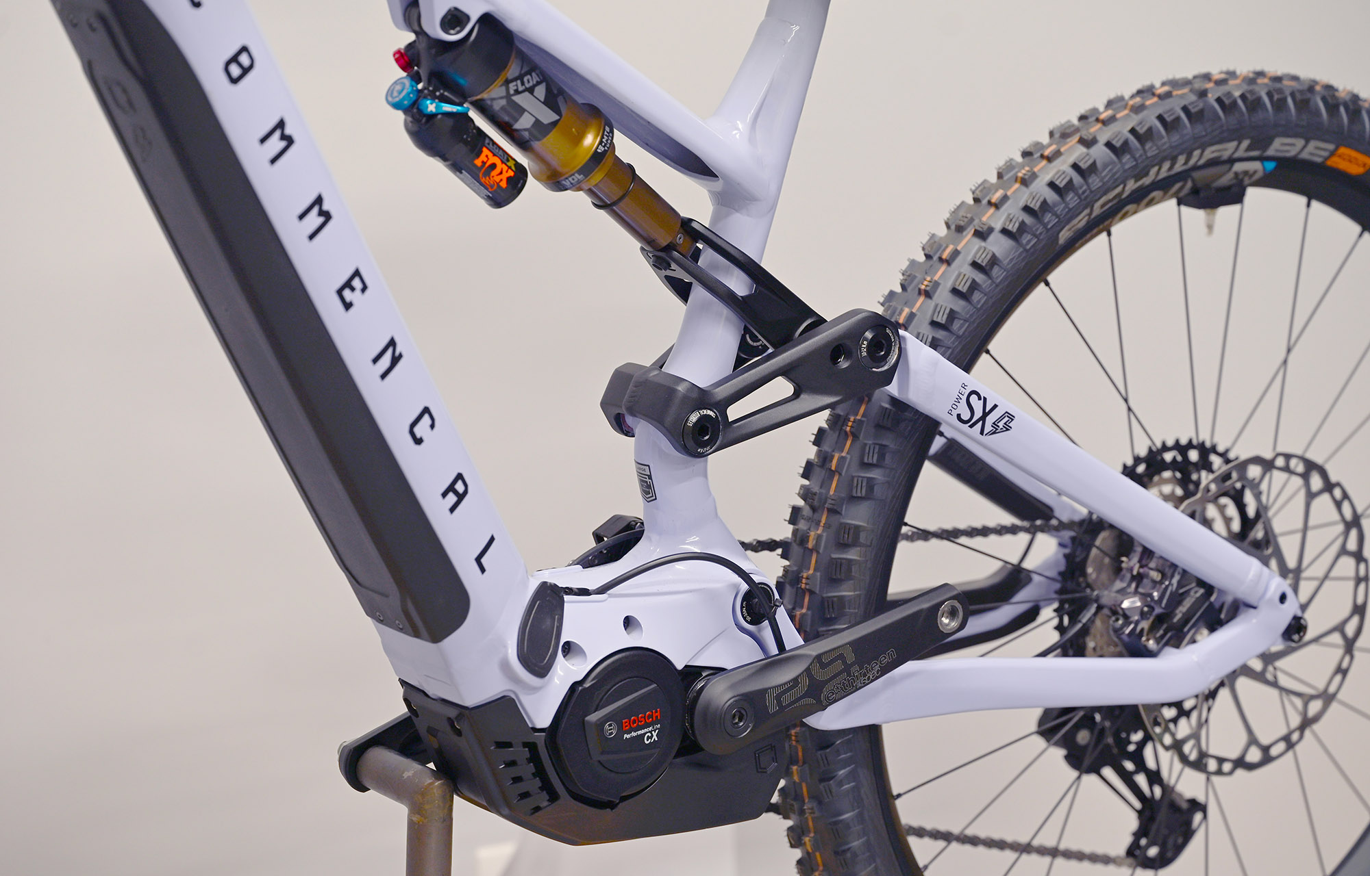 COMMENCAL META POWER SX BOSCH SIGNATURE LIGHT PURPLE / BLACK - L (22180803) 26 km image number null