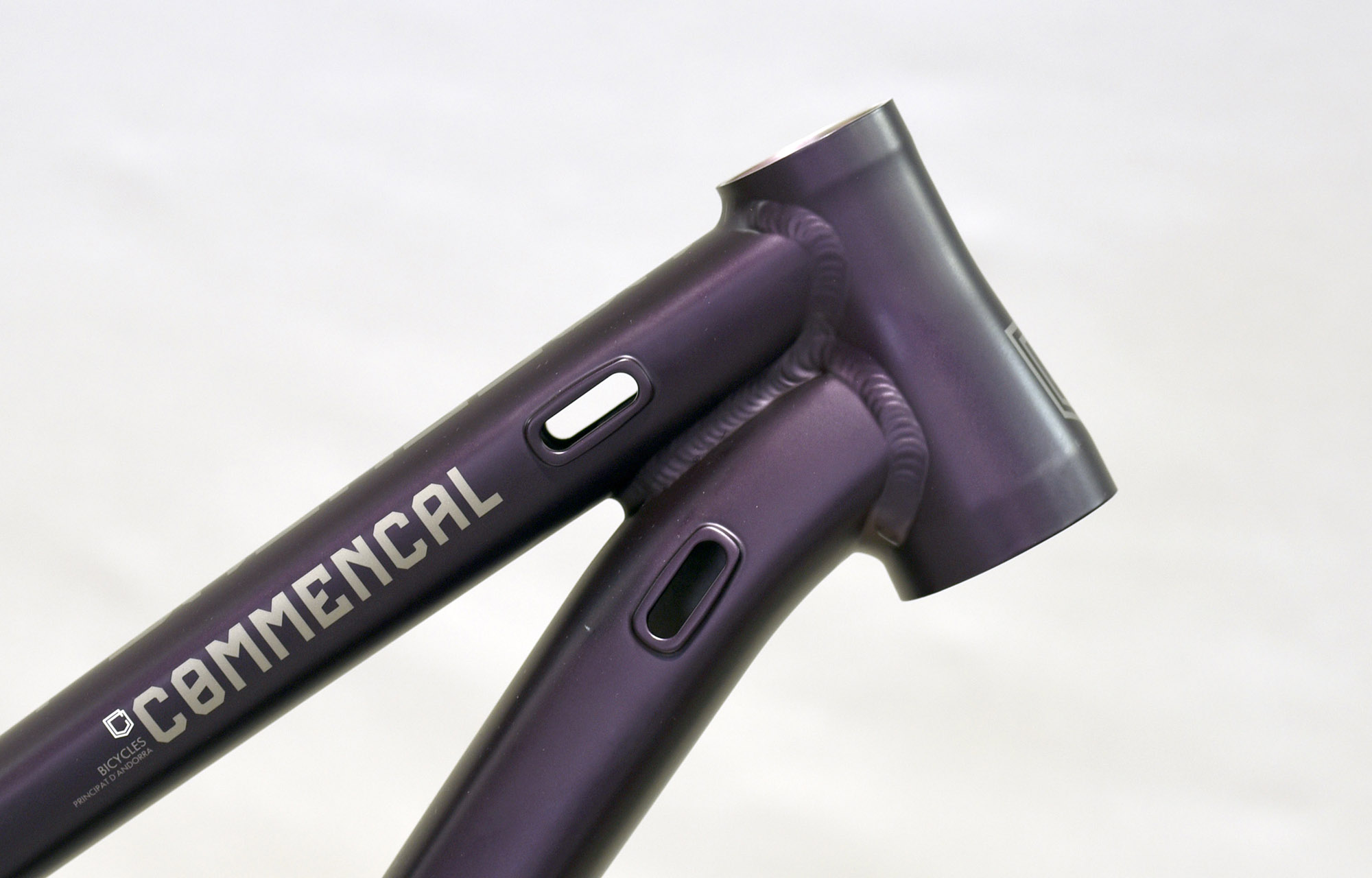 FRAME COMMENCAL META HT AM METALLIC PURPLE - S (22231201) image number null