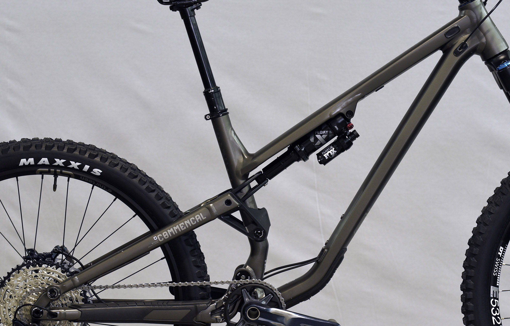 COMMENCAL META SX V4 ESSENTIAL DARK SLATE - M (22130602) image number null