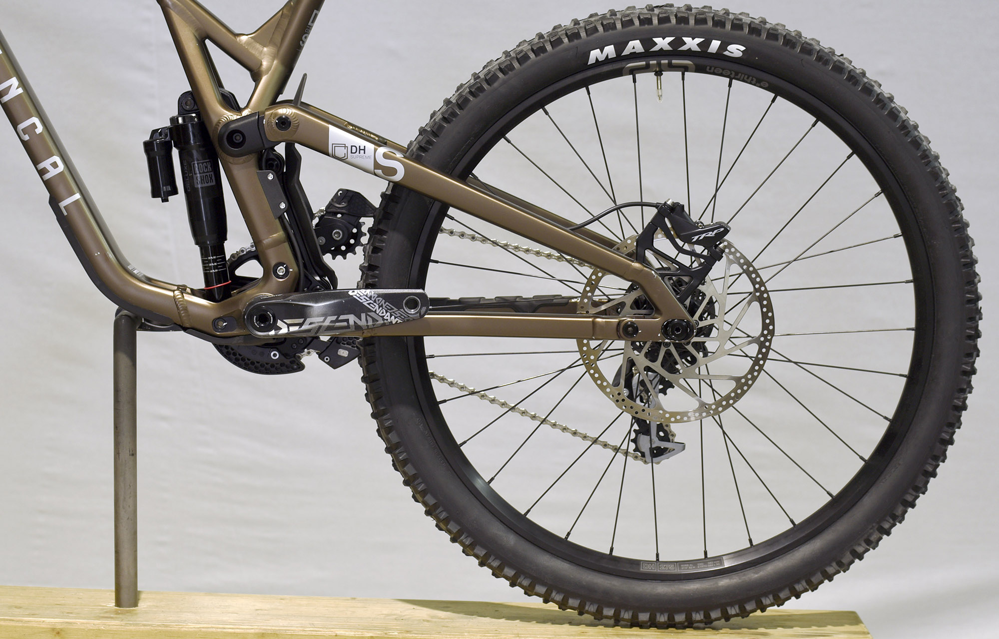 COMMENCAL SUPREME DH V5 RIDE FROZEN BROWN - L (22150703) image number null