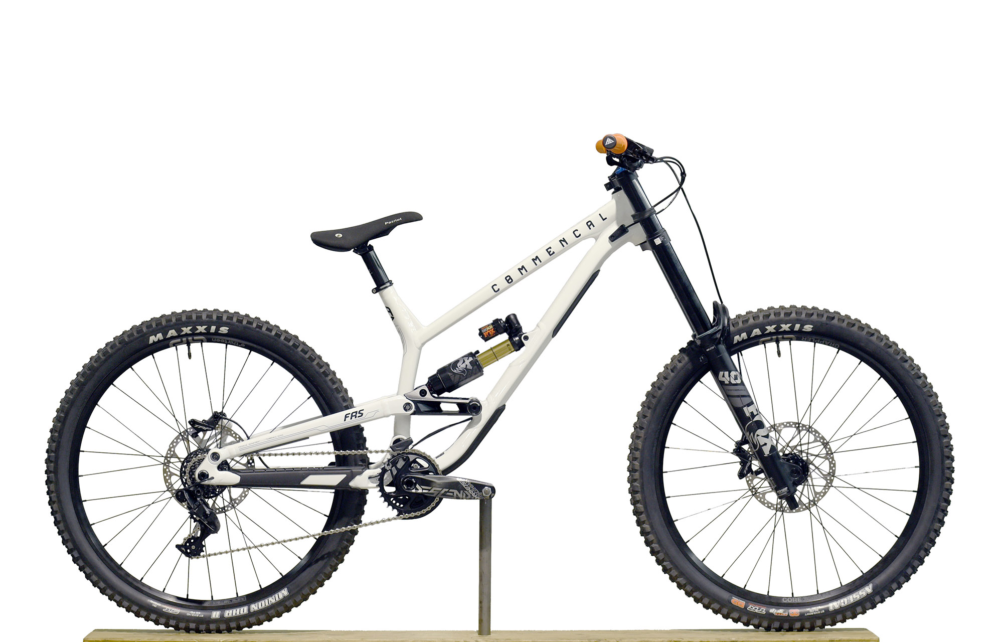 COMMENCAL FRS ESSENTIAL PURE WHITE - M (22150502) image number null