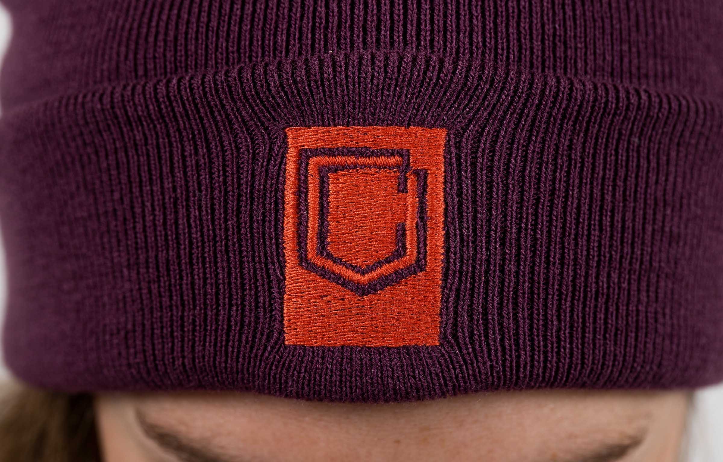 Supreme S logo wool cap + Leaf beanie 