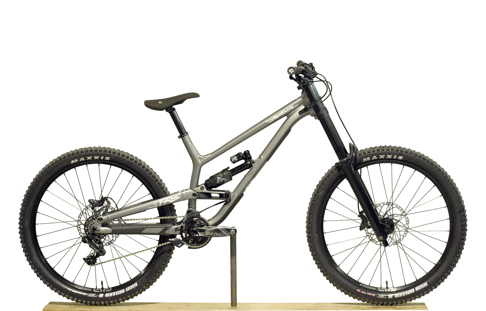 COMMENCAL FRS ESSENTIAL GREY - M (21151002) image number null