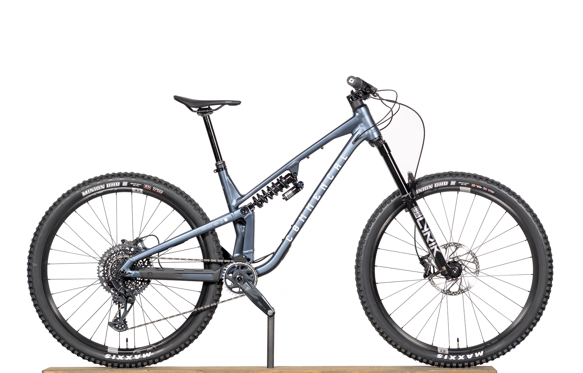 COMMENCAL META V5 RACE SPARKLY BLUE - M (23121302) image number null