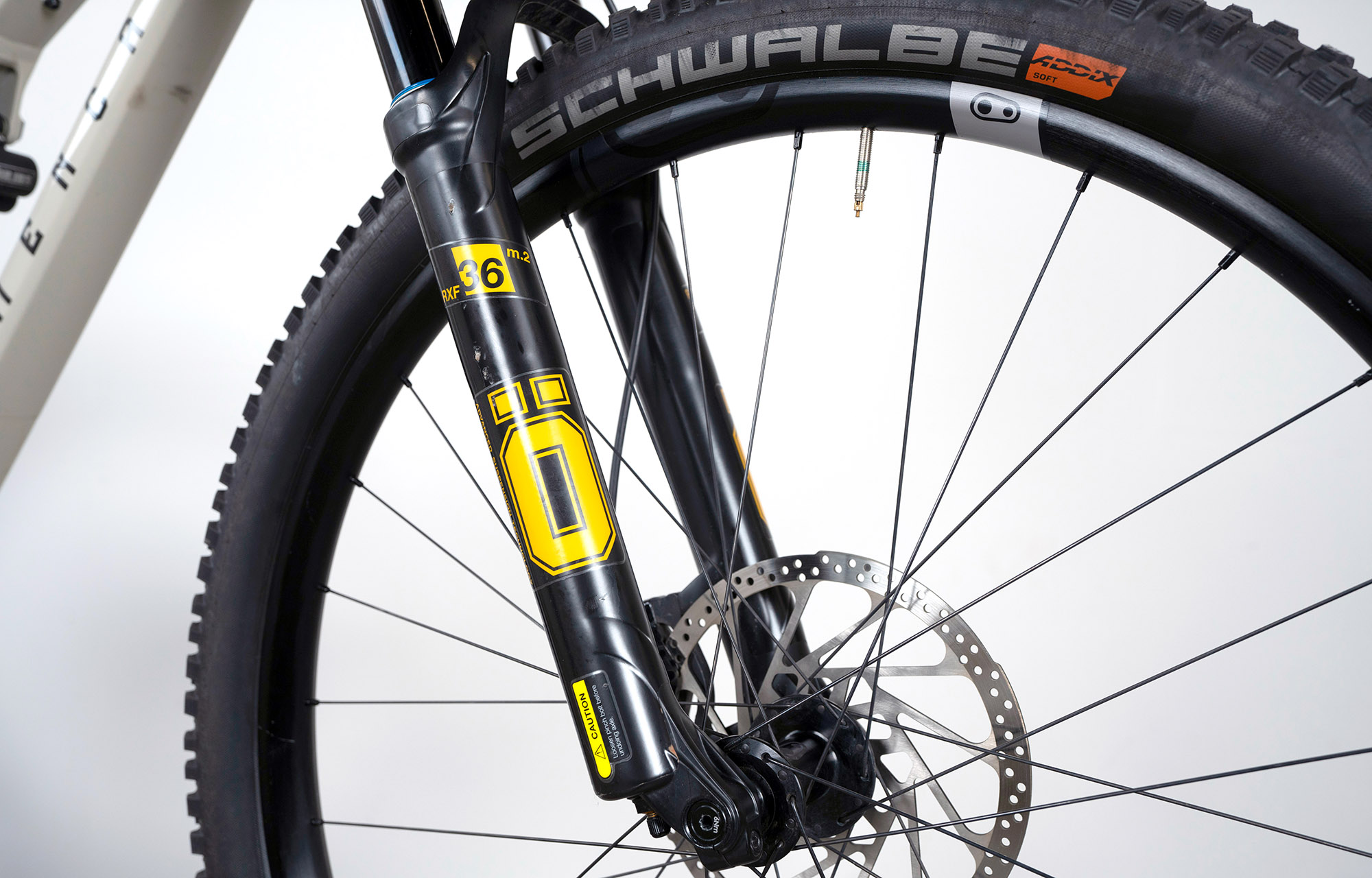 COMMENCAL T.E.M.P.O. OHLINS EDITION CHALK (M) image number null