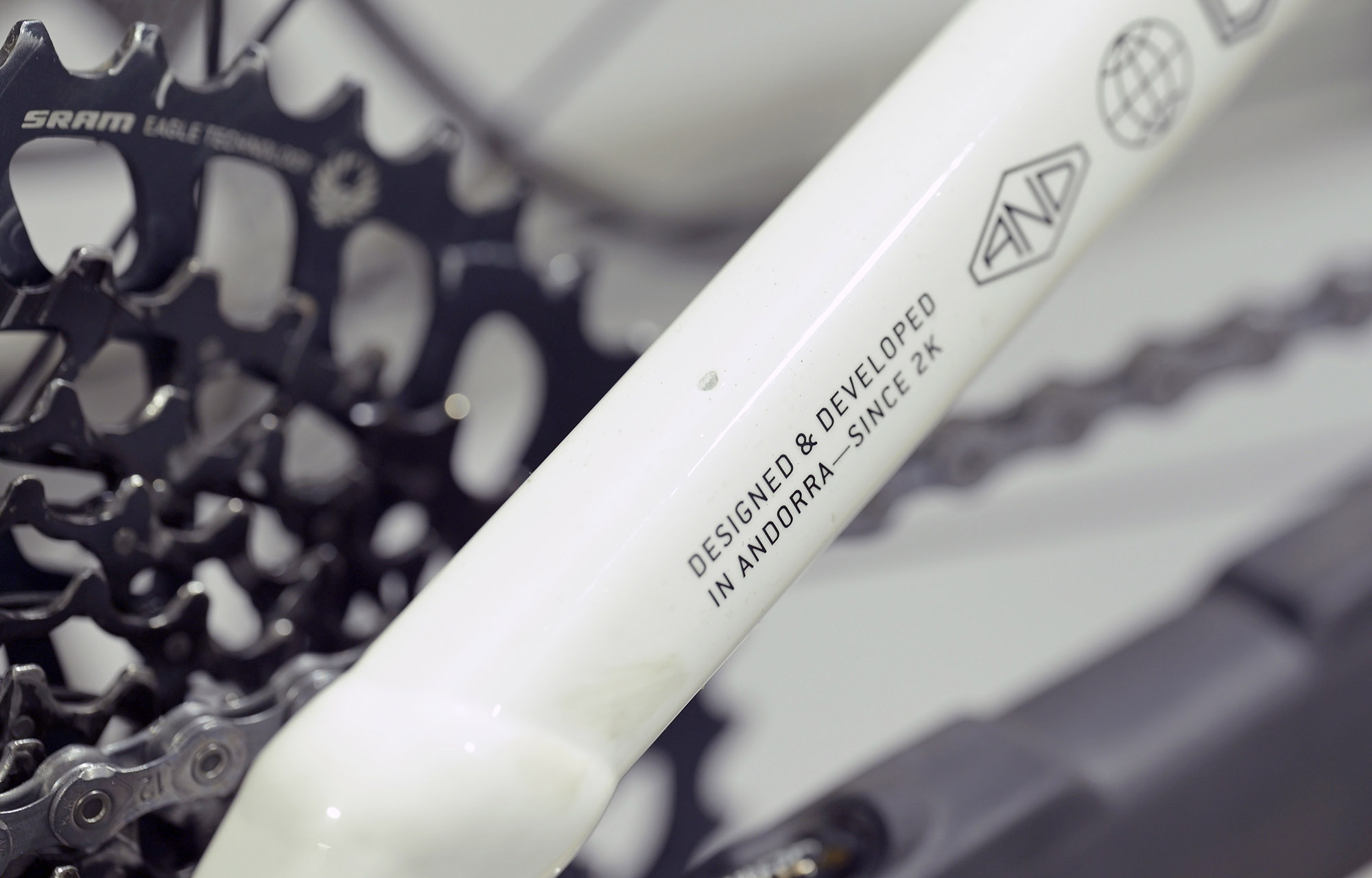 COMMENCAL META POWER SX 400 SIGNATURE [COMMENCAL TEAM] ALC - M (24100024) 1051 km image cover number large 6