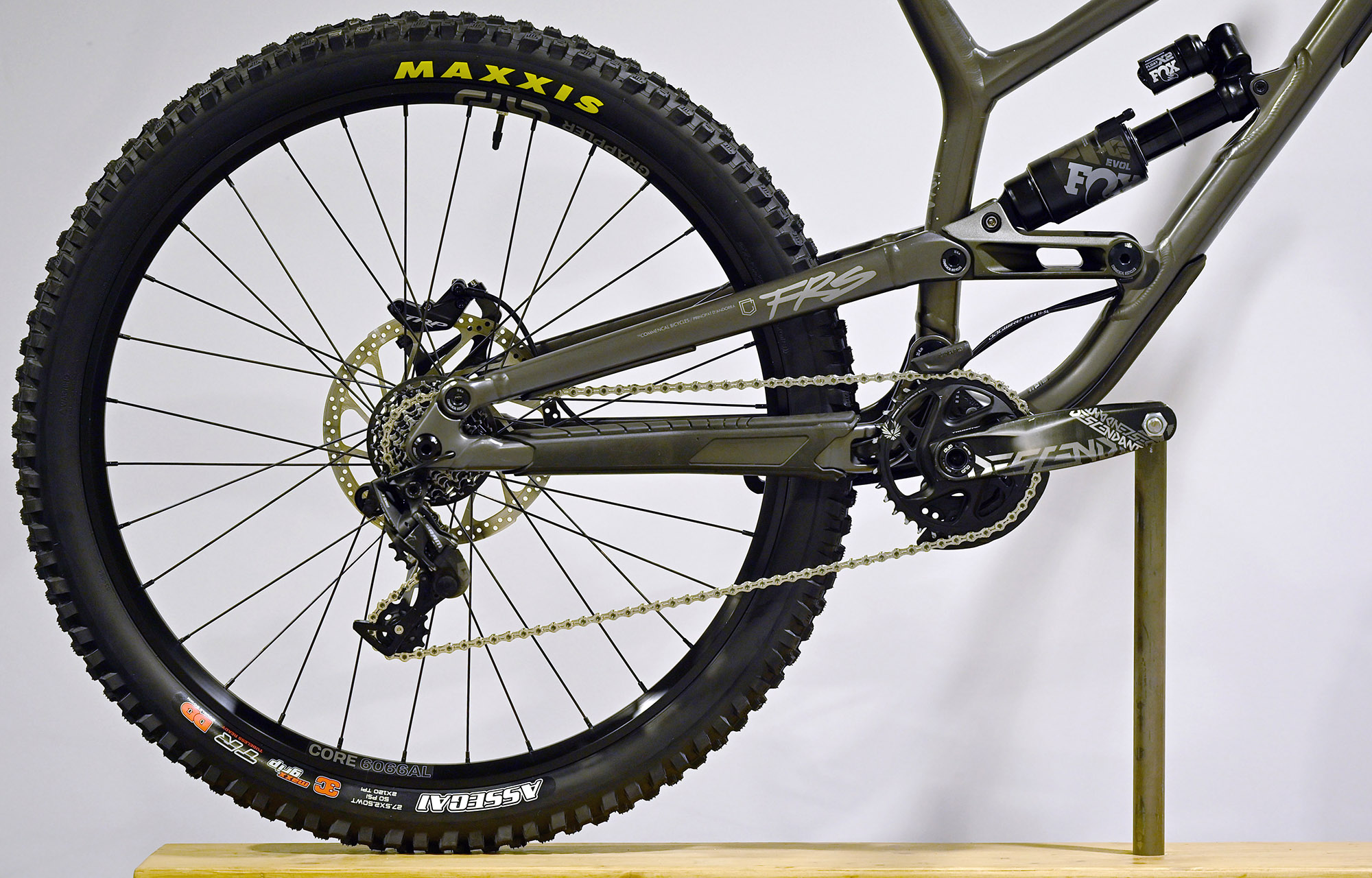 COMMENCAL FRS ESSENTIAL DARK SLATE - M (22151902) image number null
