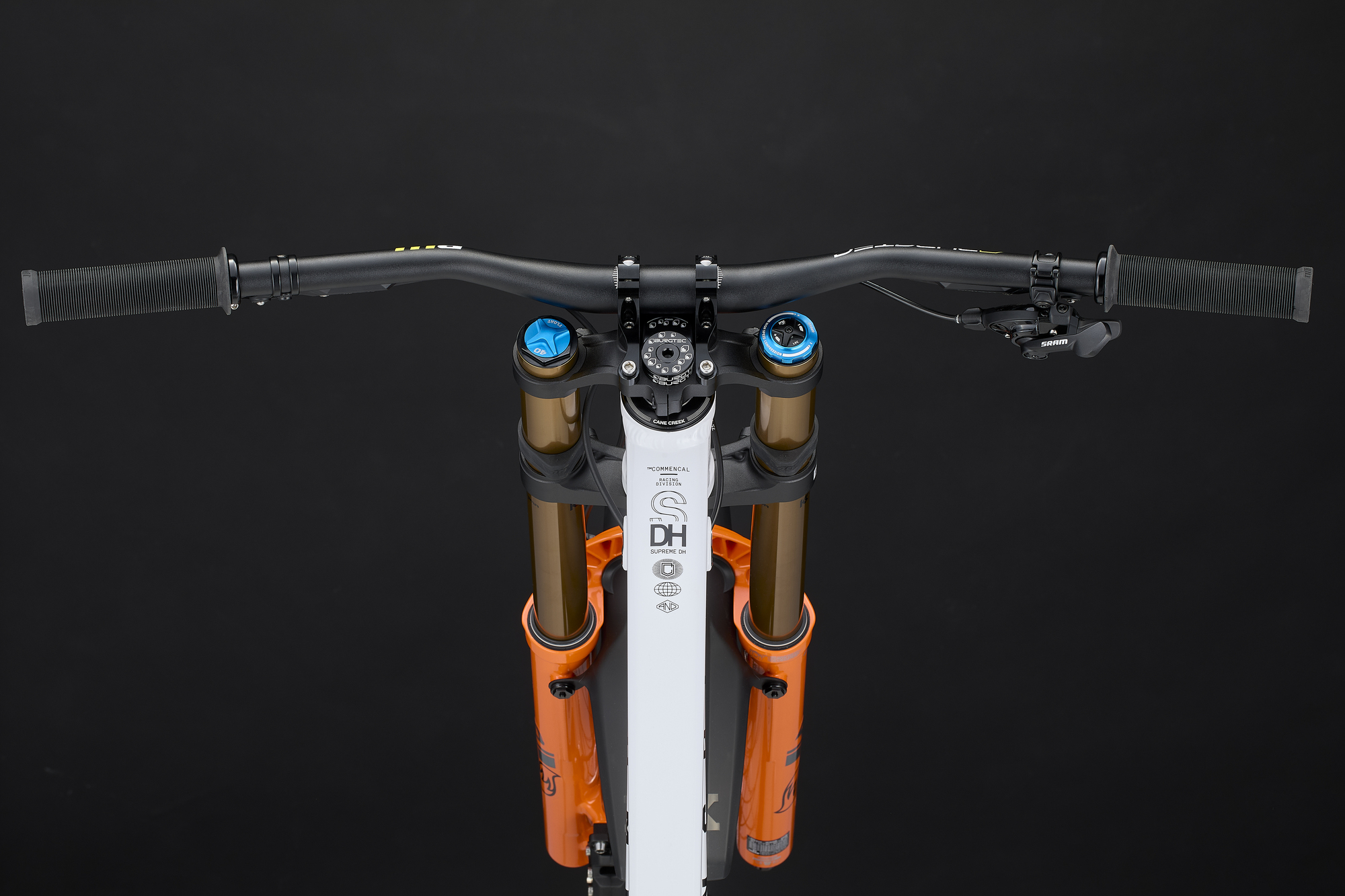 COMMENCAL SUPREME DH V5 SIGNATURE PURE WHITE 2026 image cover number large 3