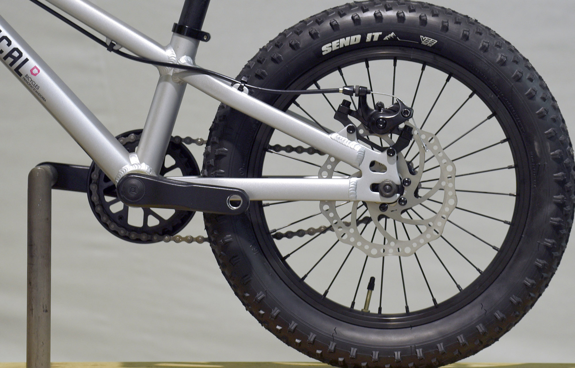 COMMENCAL RAMONES 16 SILVER - (22172900) image number null
