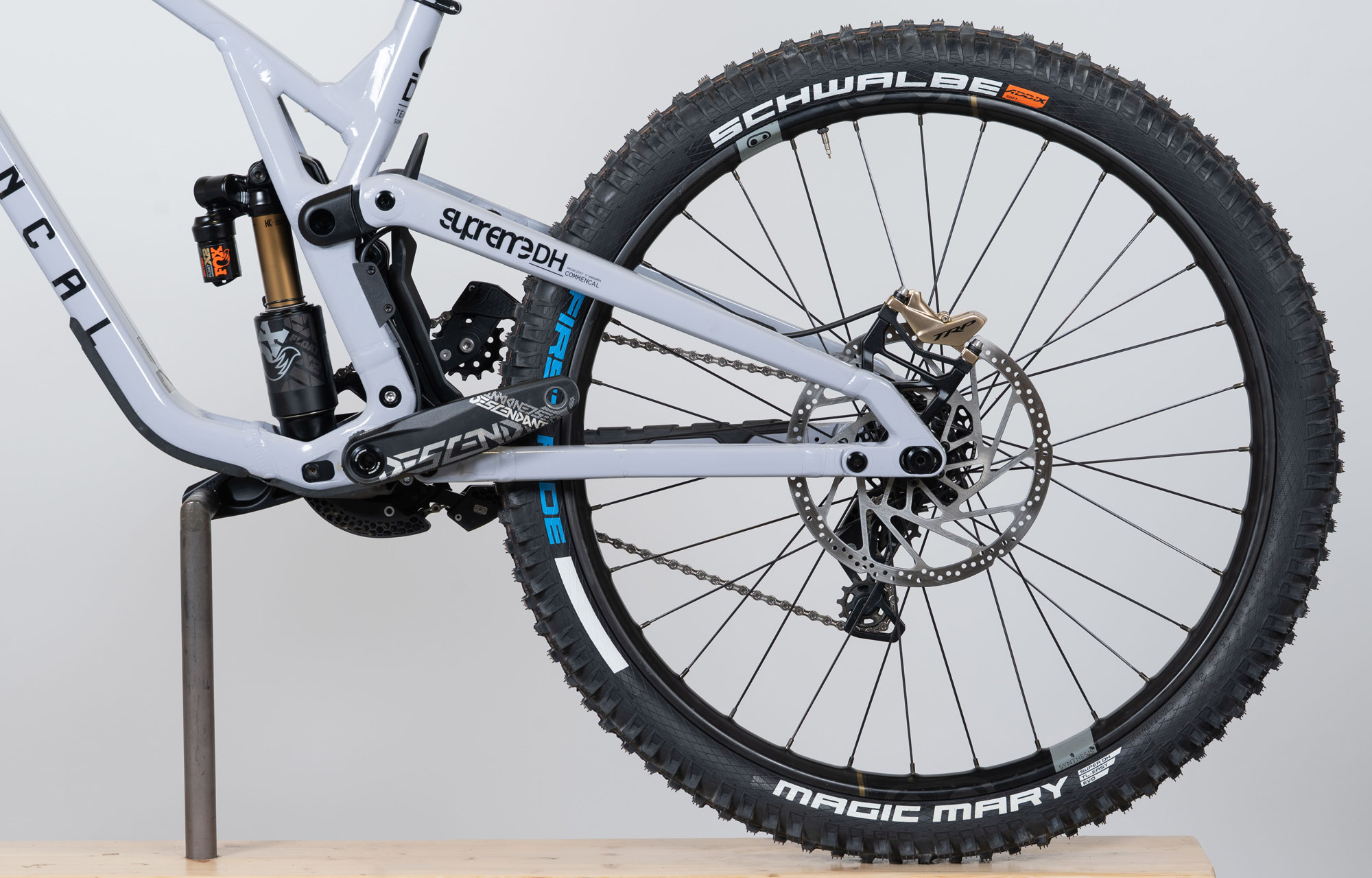 COMMENCAL SUPREME DH V5 SIGNATURE TEAM CLOUD ALC - XL (24100021) image large number 6