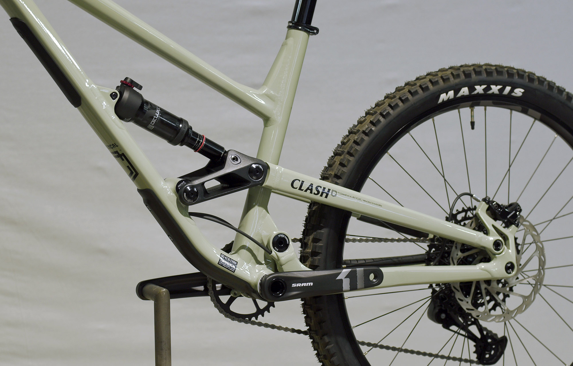 COMMENCAL CLASH ORIGIN HERITAGE GREEN - L (22131103) image number null
