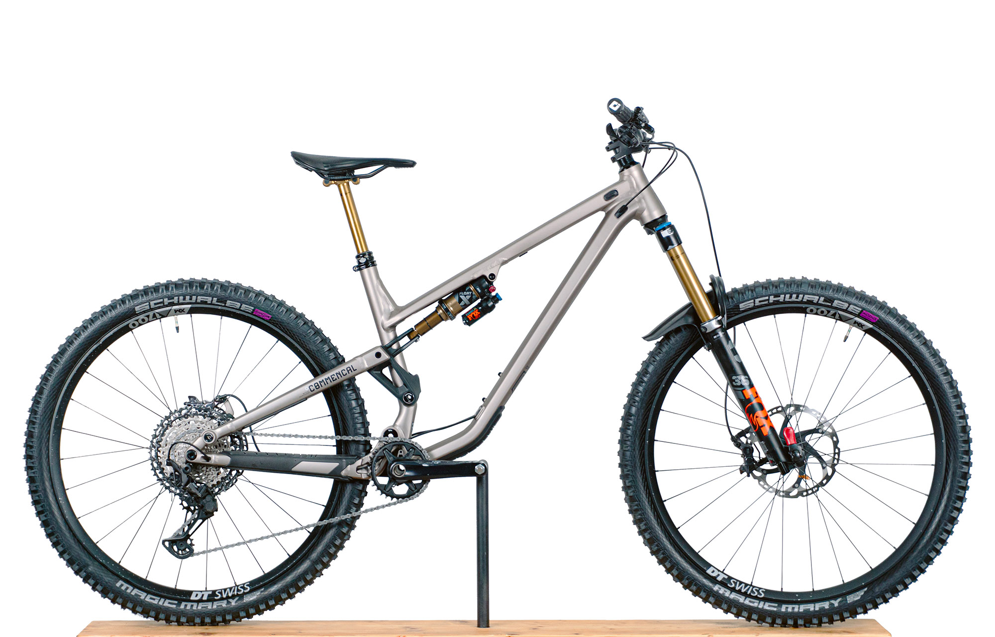 COMMENCAL META TR V4 SIGNATURE CHAMPAGNE - L (22120503) image number null