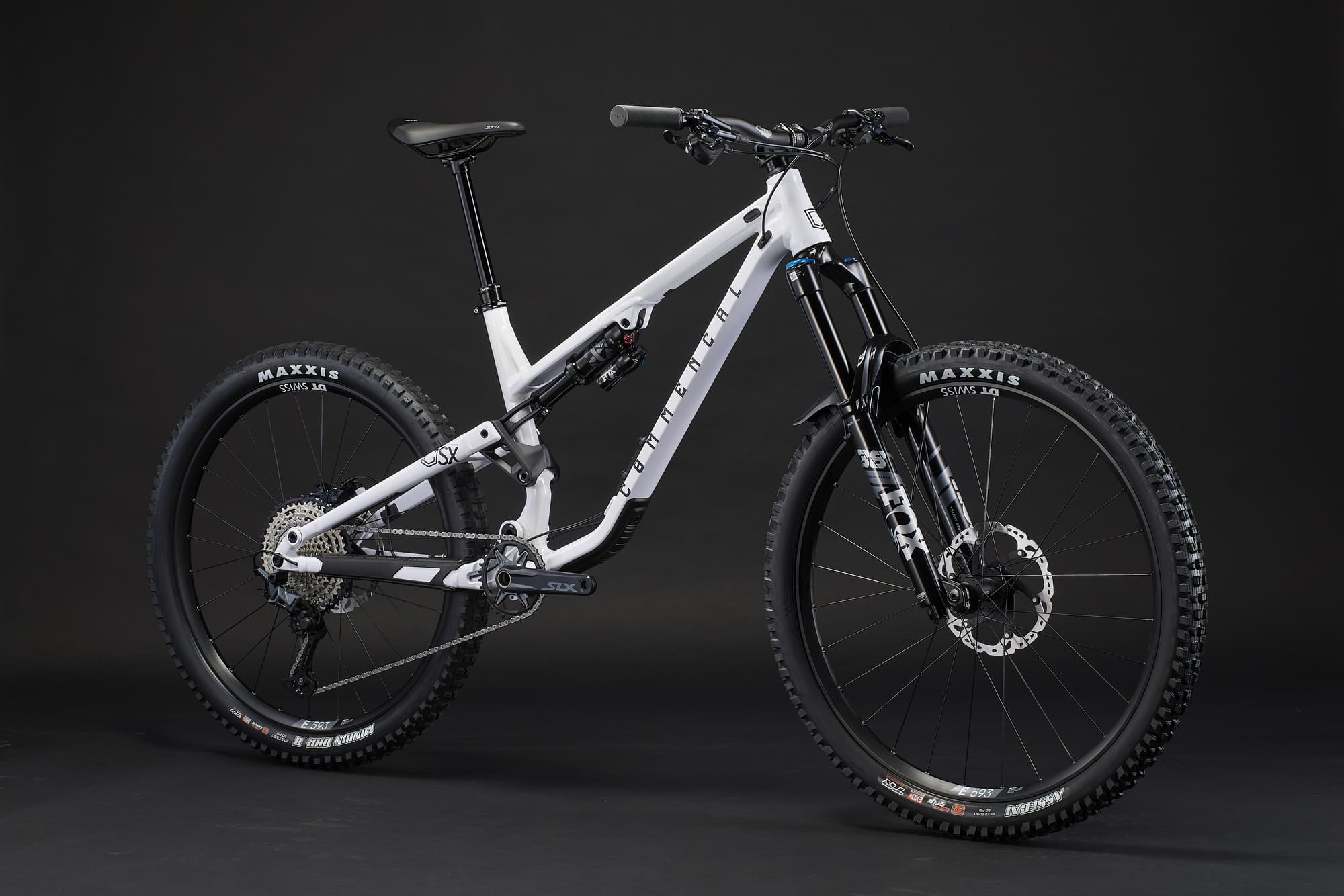 COMMENCAL META SX V4 ESSENTIAL PURE WHITE 2025 image number null