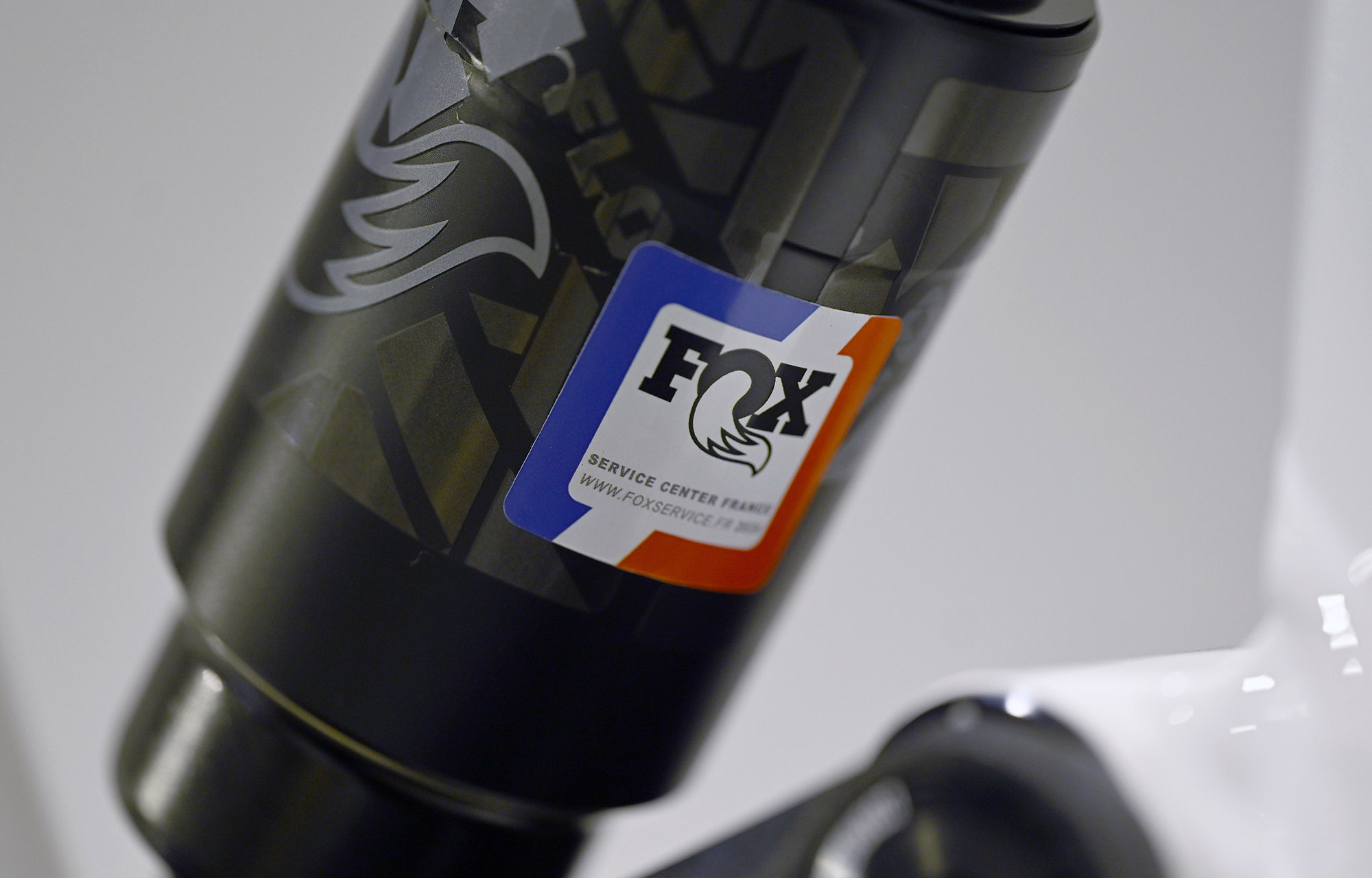 COMMENCAL FRS ESSENTIAL PURE WHITE - M (22151902) image number null