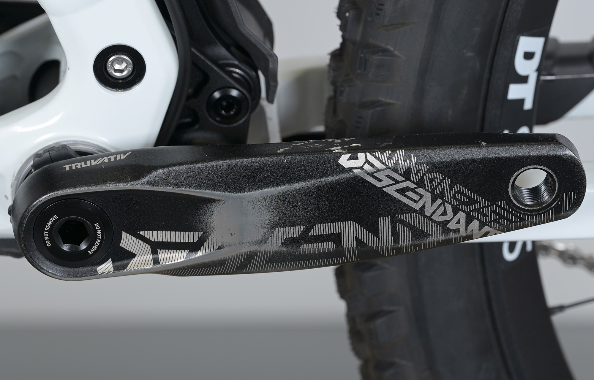 COMMENCAL SUPREME DH V5 SIGNATURE LTD PURE WHITE - L (23151003) image cover number large 12