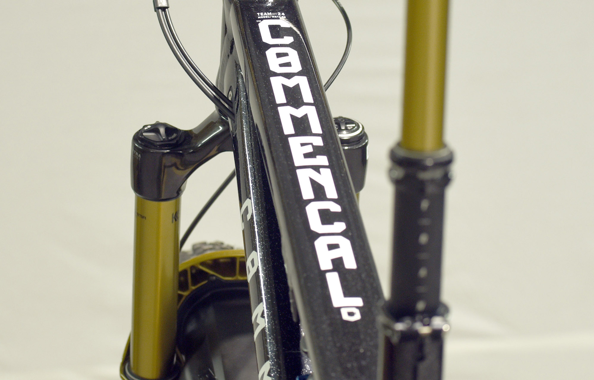 COMMENCAL META SX V5 GLITTERY BLACK [COMMENCAL TEAM] - L (24100031) image number null
