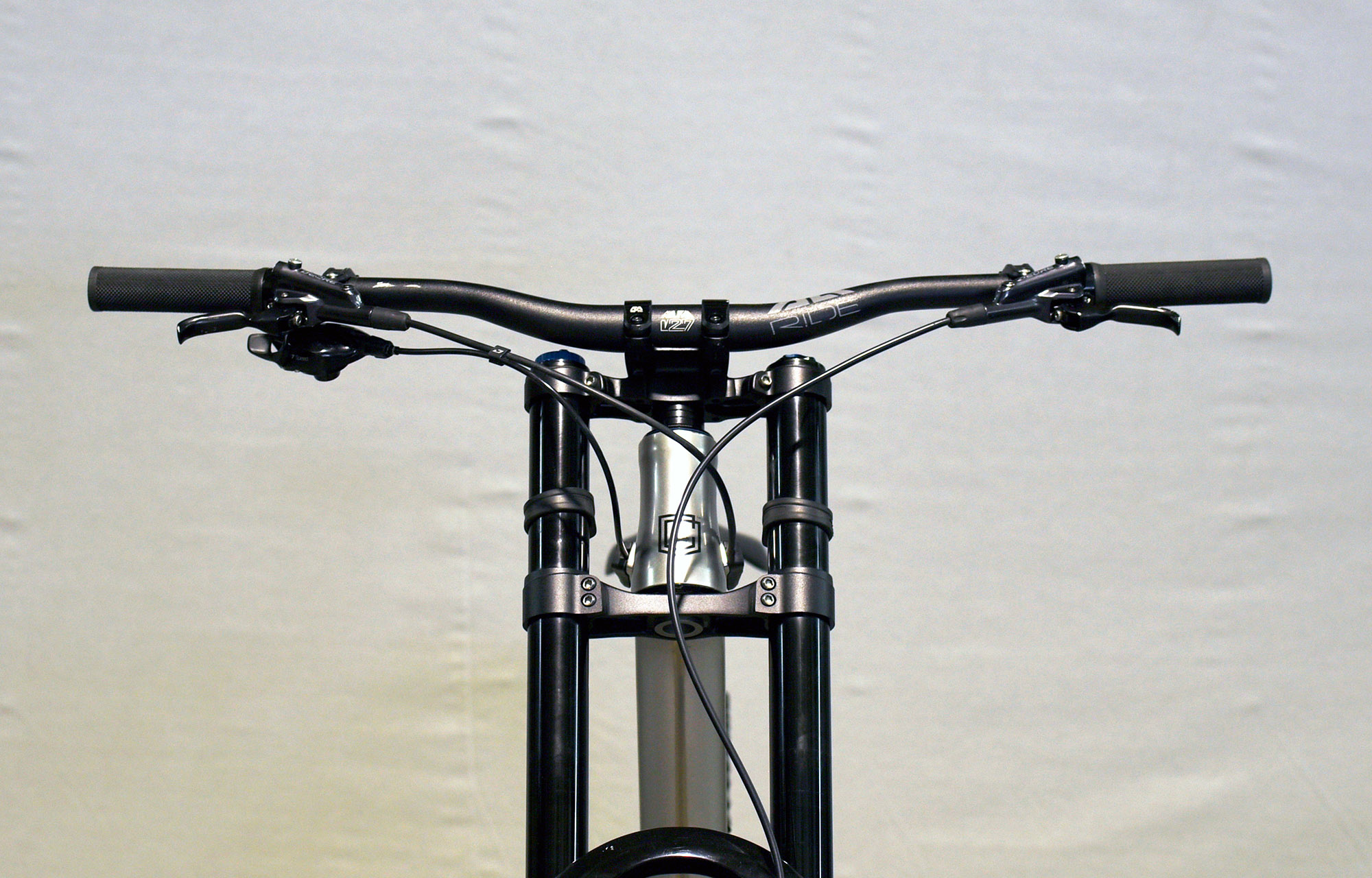 COMMENCAL FURIOUS ESSENTIAL GUN METAL - L (21151003) image number null