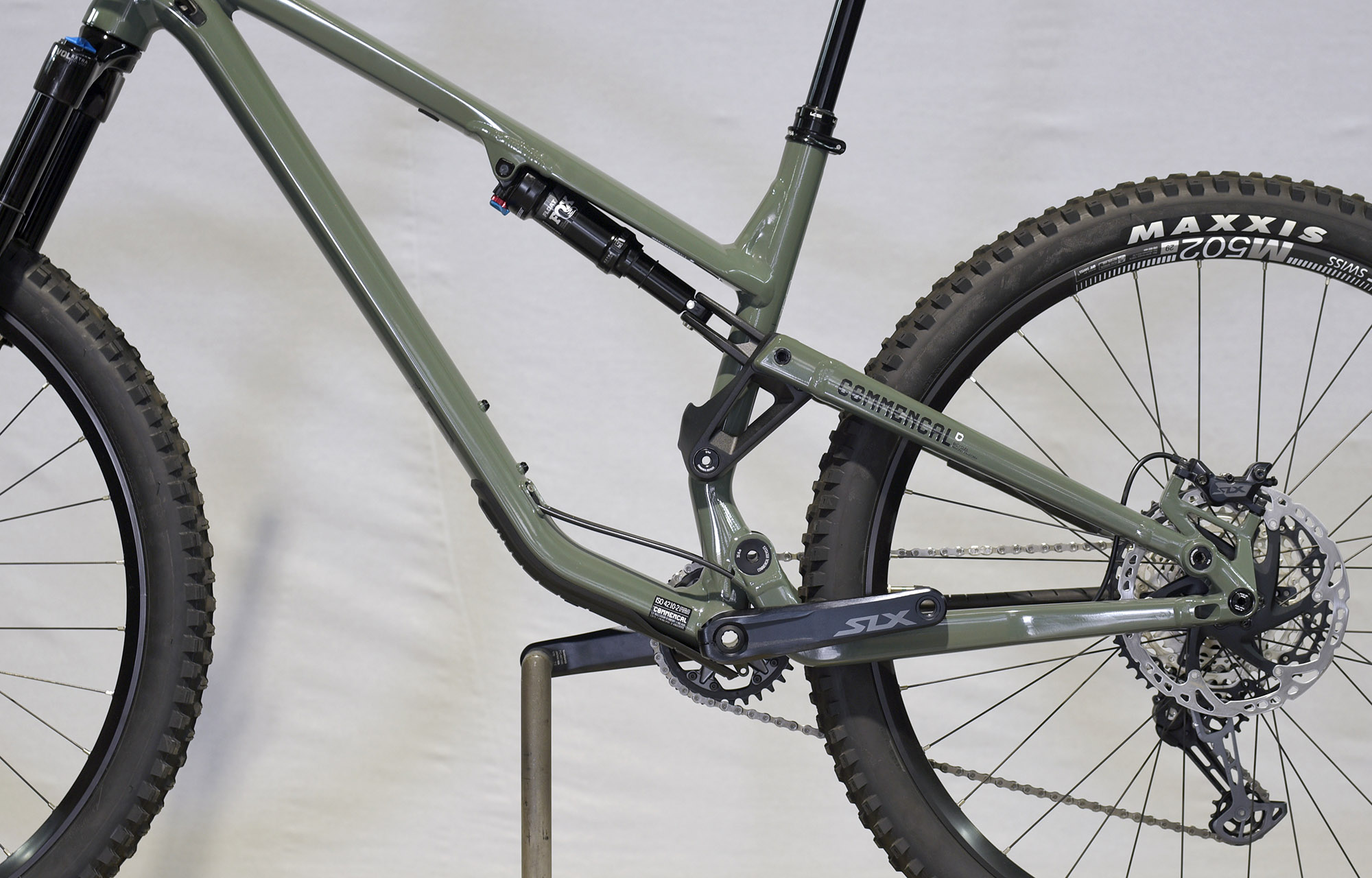 COMMENCAL META TR V4 ESSENTIAL KESWICK GREEN - L (22120303) image number null