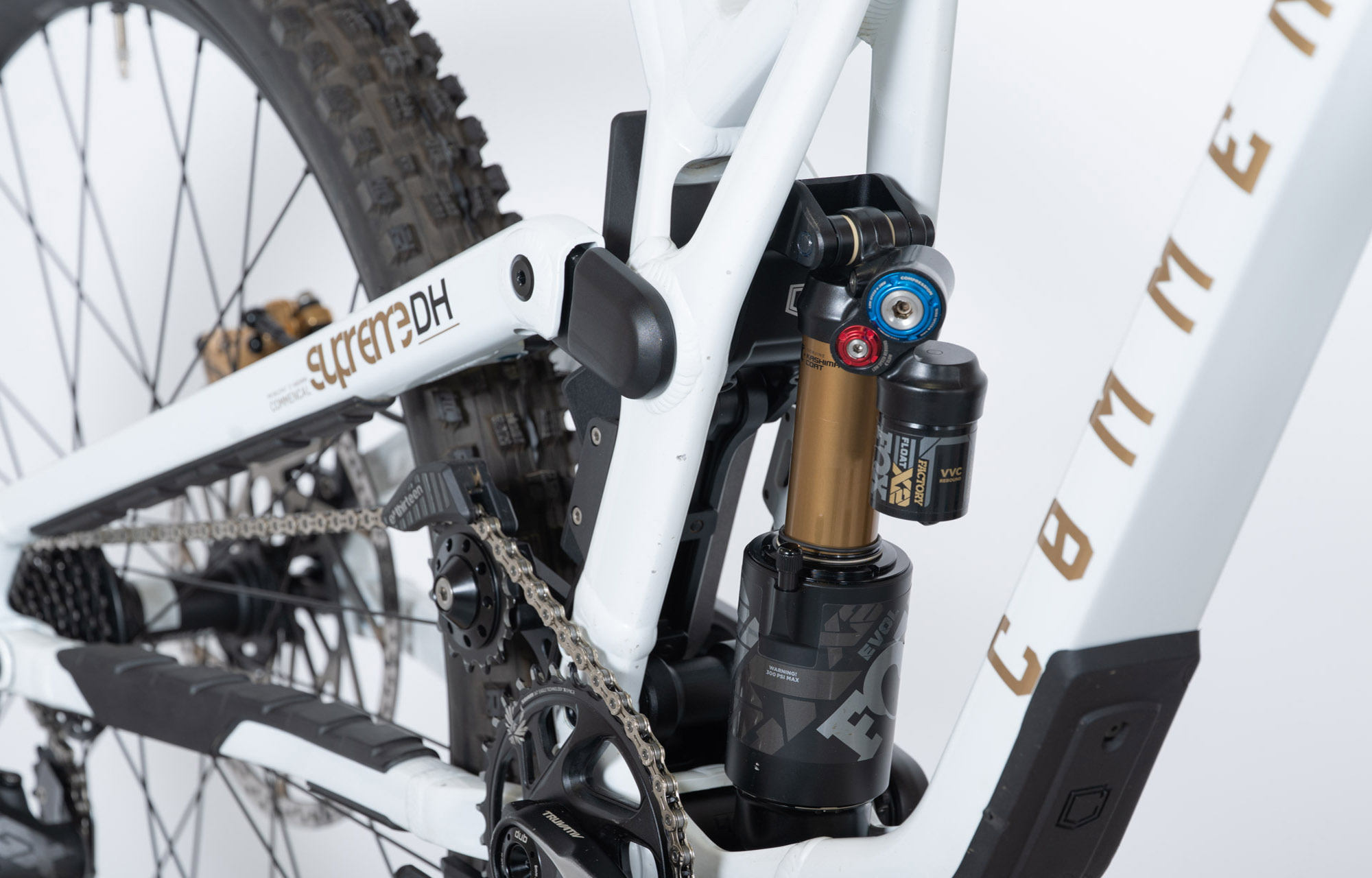 COMMENCAL SUPREME DH V5 SIGNATURE LTD PURE WHITE - L (23151003) image cover number large 5