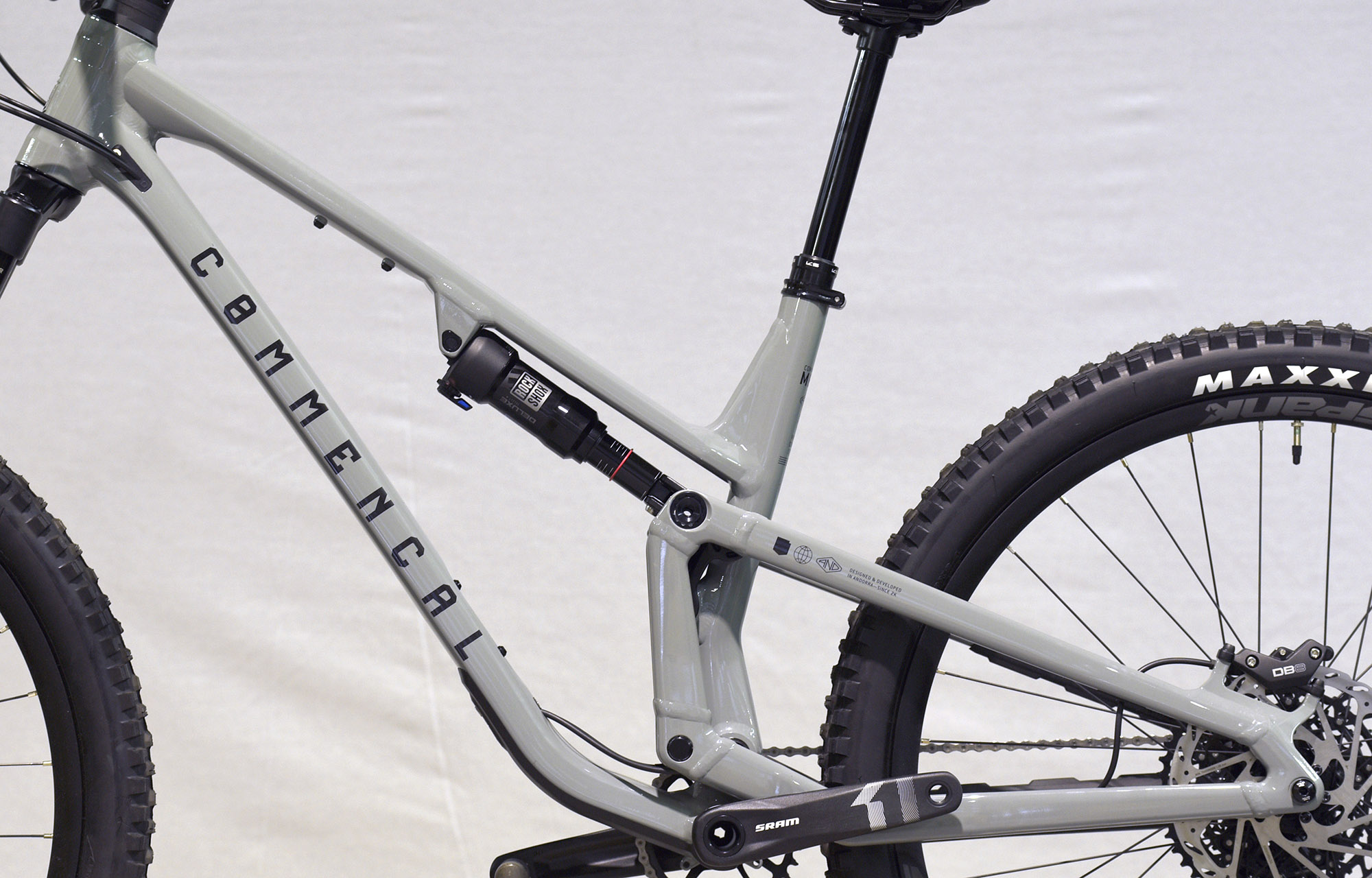 COMMENCAL META V5 RIDE PYRITE GREY - L (23120703) image number null