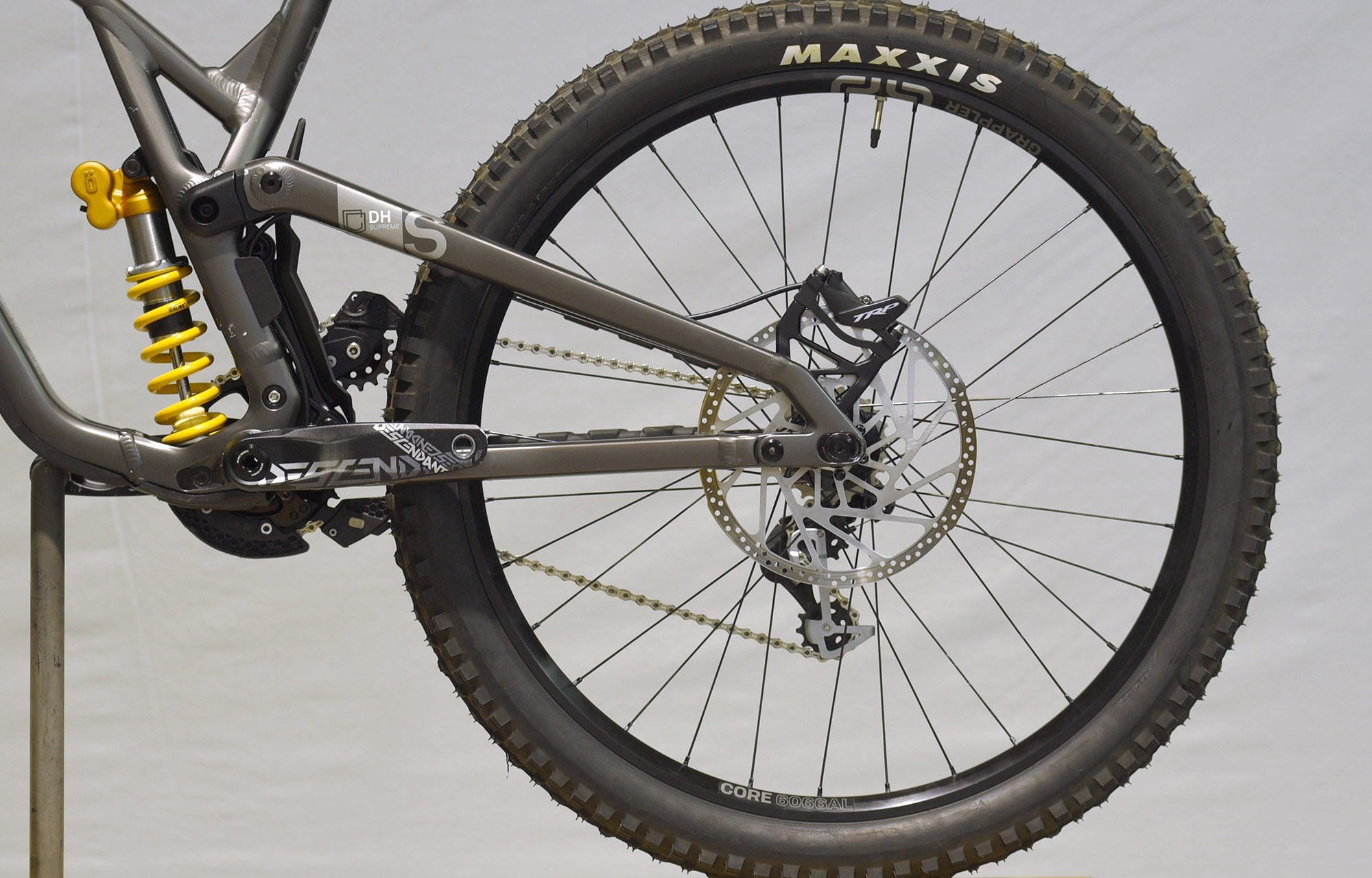 COMMENCAL SUPREME DH V5 OHLINS EDITION DARK SLATE - M (23150702) image number null