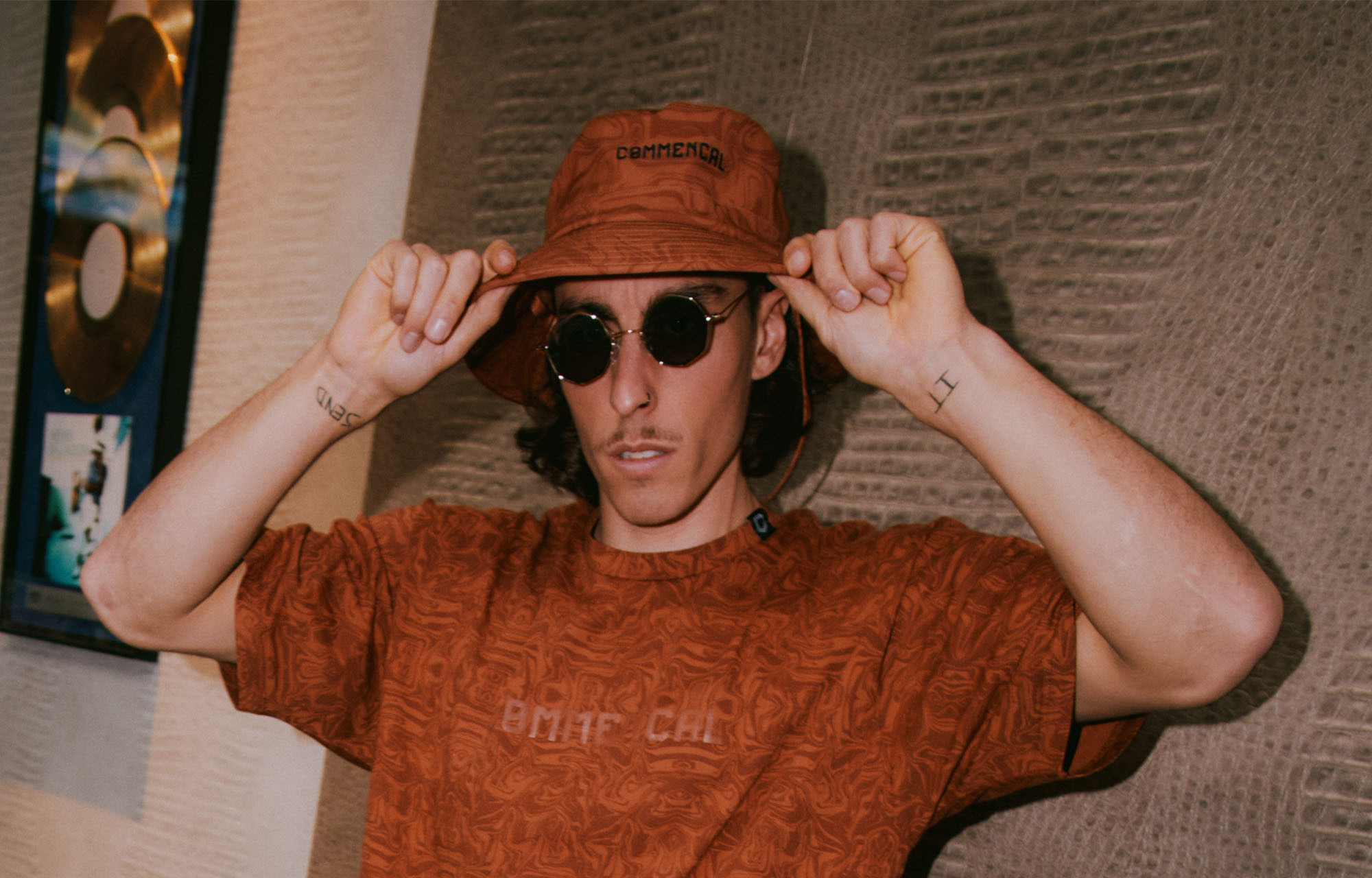 COMMENCAL HAT 70s PARTY image number 2