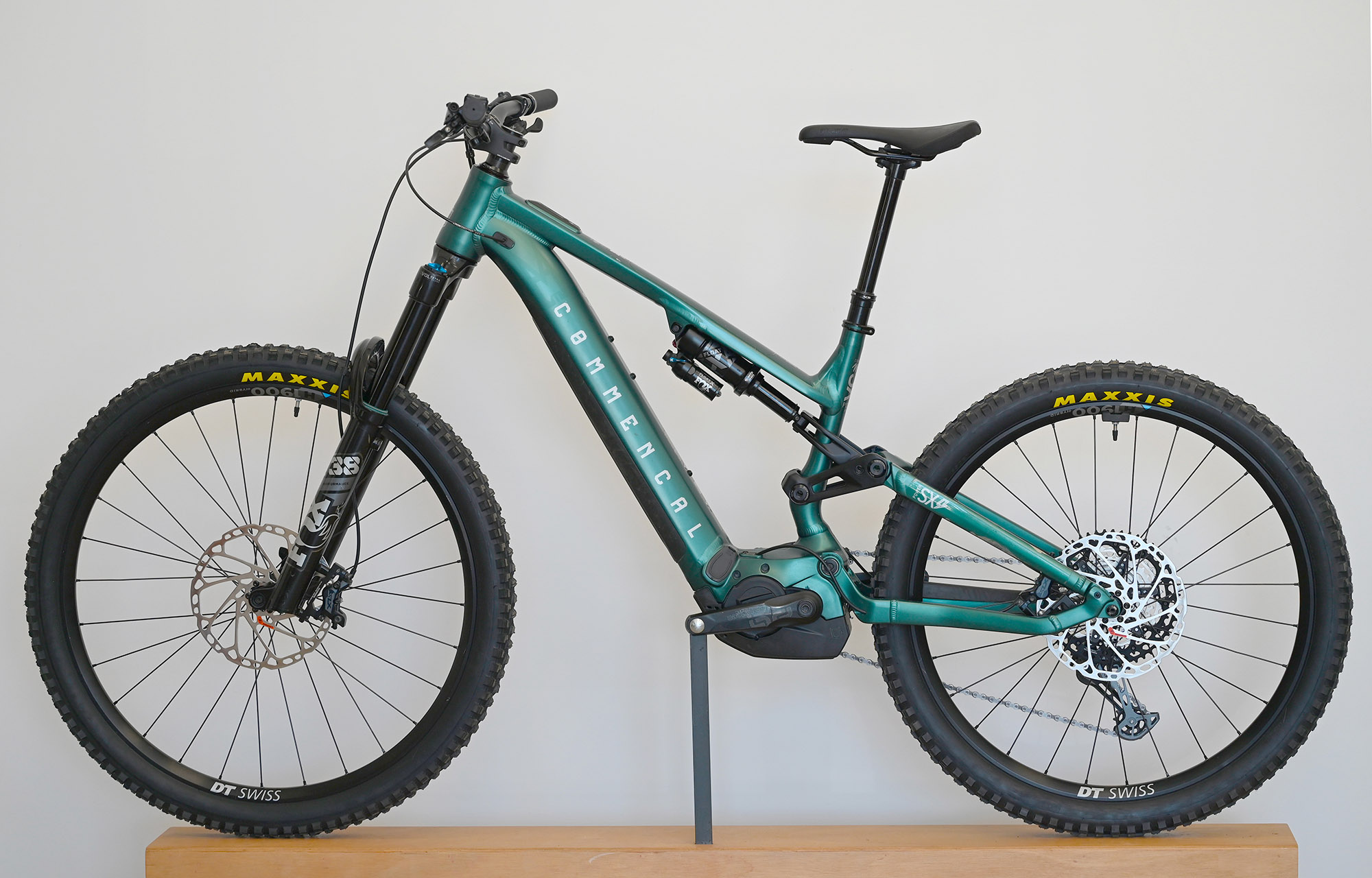 COMMENCAL META POWER SX BOSCH ESSENTIAL METALLIC GREEN - M (23181802) 1400 km image cover number large 6