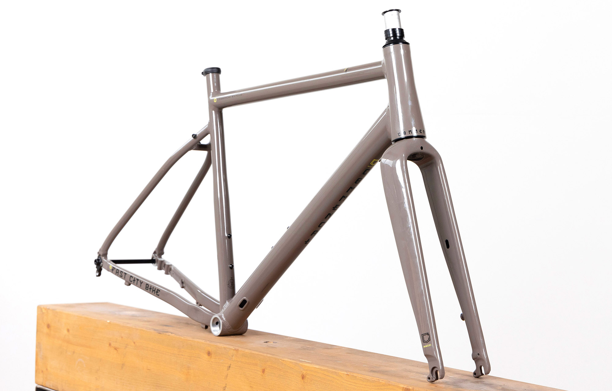 VIP COMMENCAL FCB DIRT (L) image number null