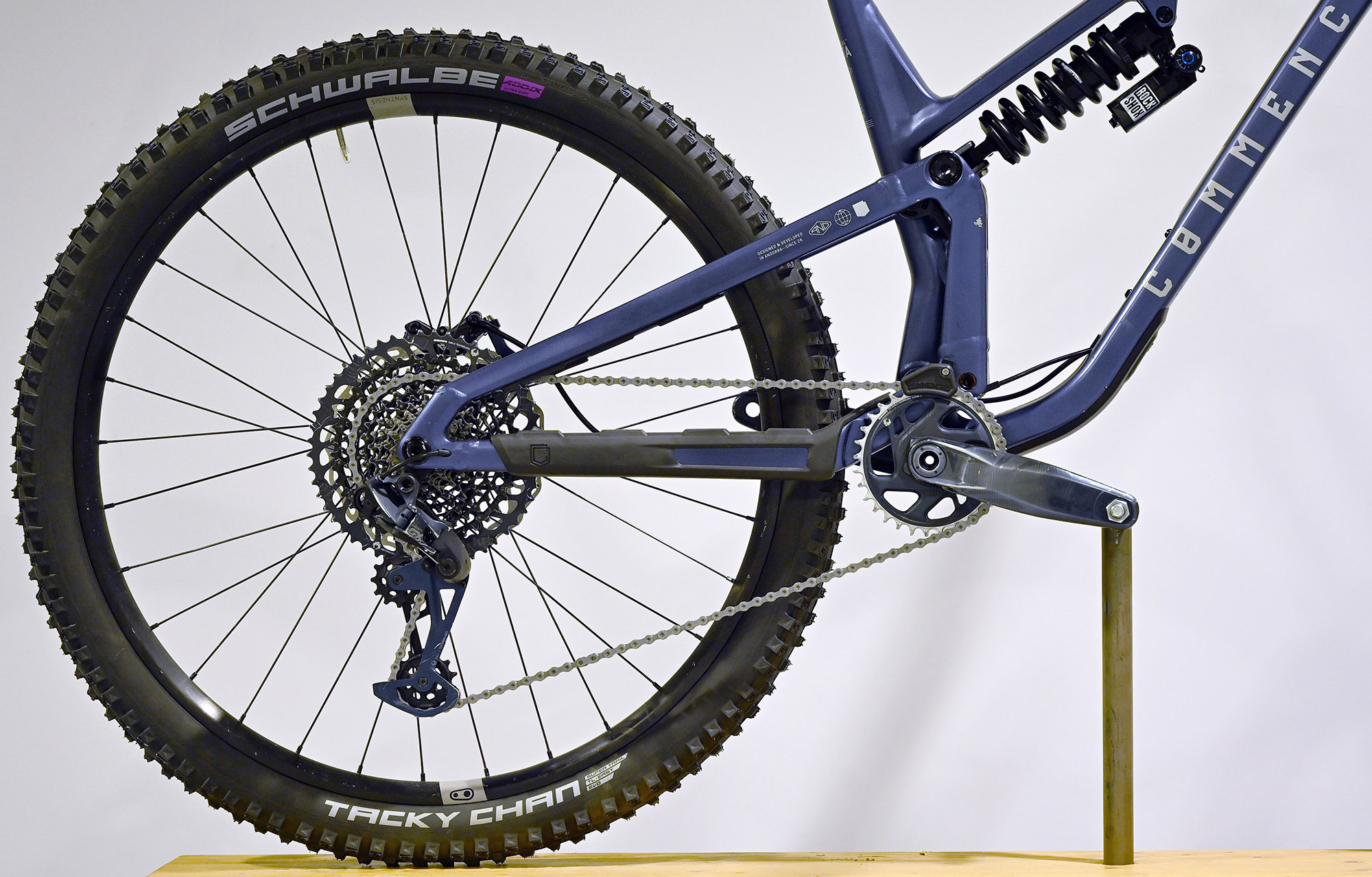 COMMENCAL META V5 RACE SPARKLY BLUE - L (23121303) image cover number large 0