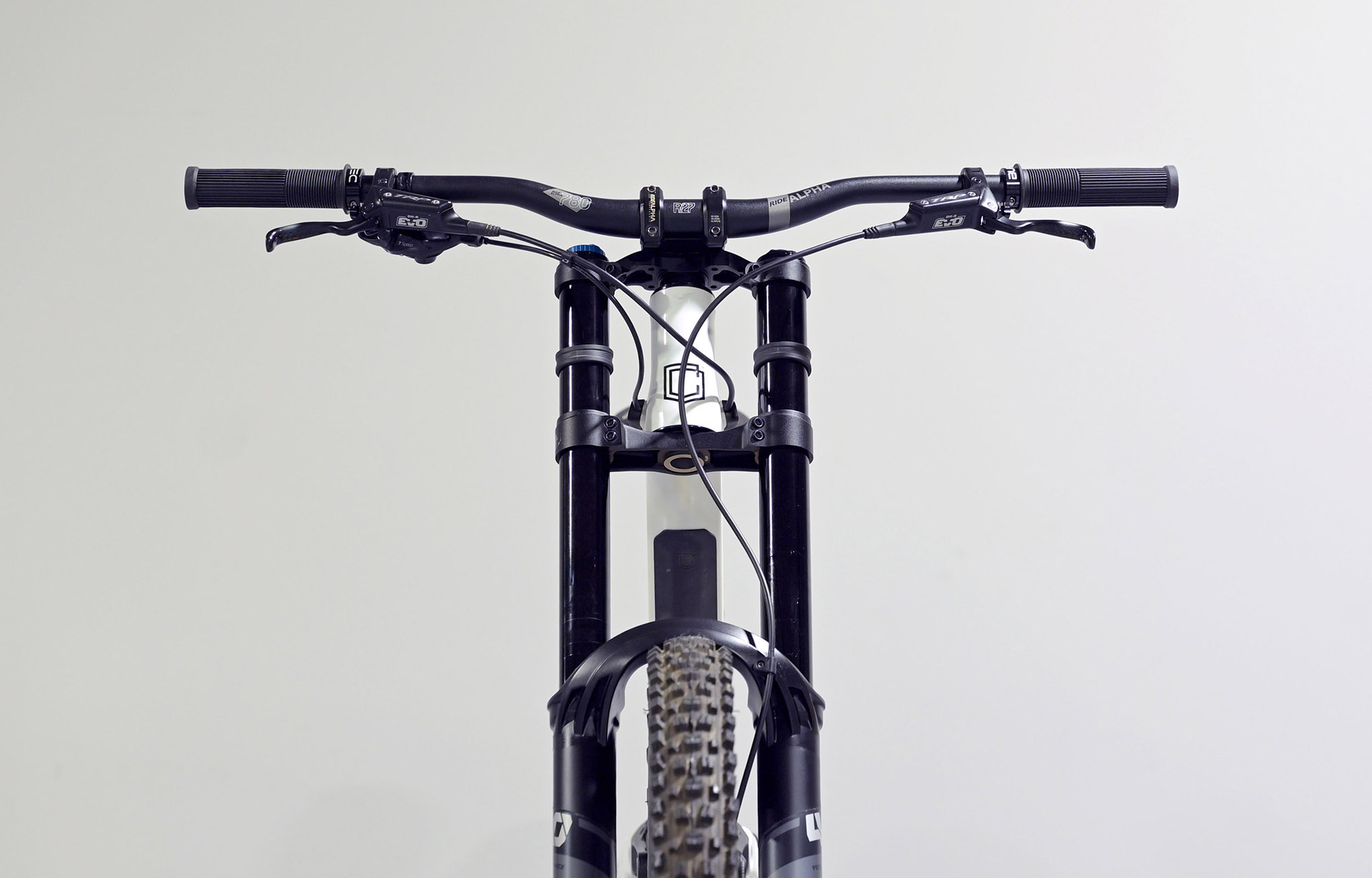 COMMENCAL FRS ESSENTIAL PURE WHITE - L (23150503) image cover number large 2