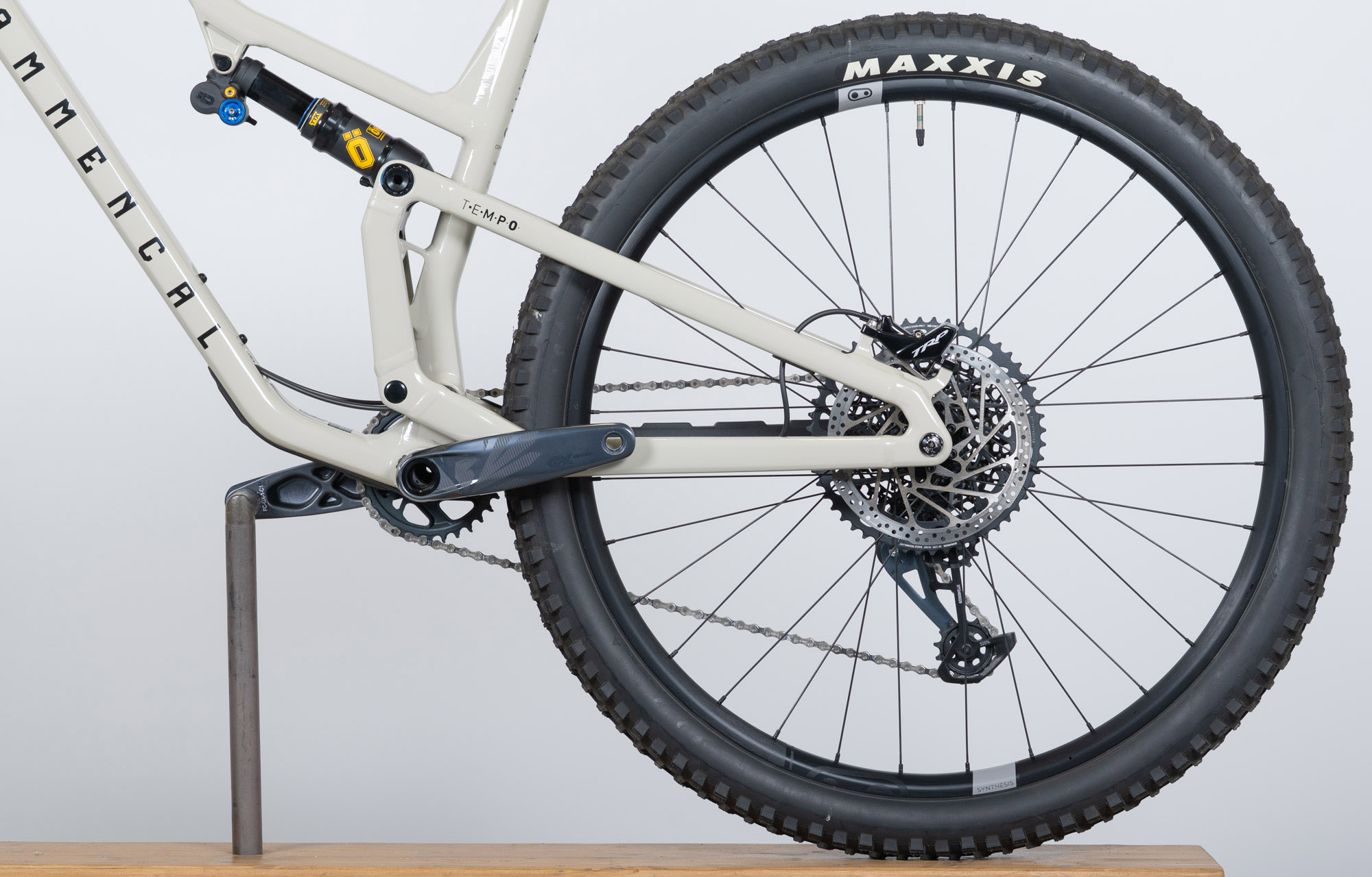 COMMENCAL T.E.M.P.O. OHLINS EDITION CHALK - XL (22123904) image cover number large 5