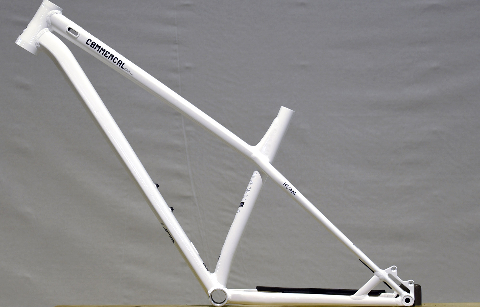 FRAME COMMENCAL META HT AM PURE WHITE - L (22232003) image large number 4