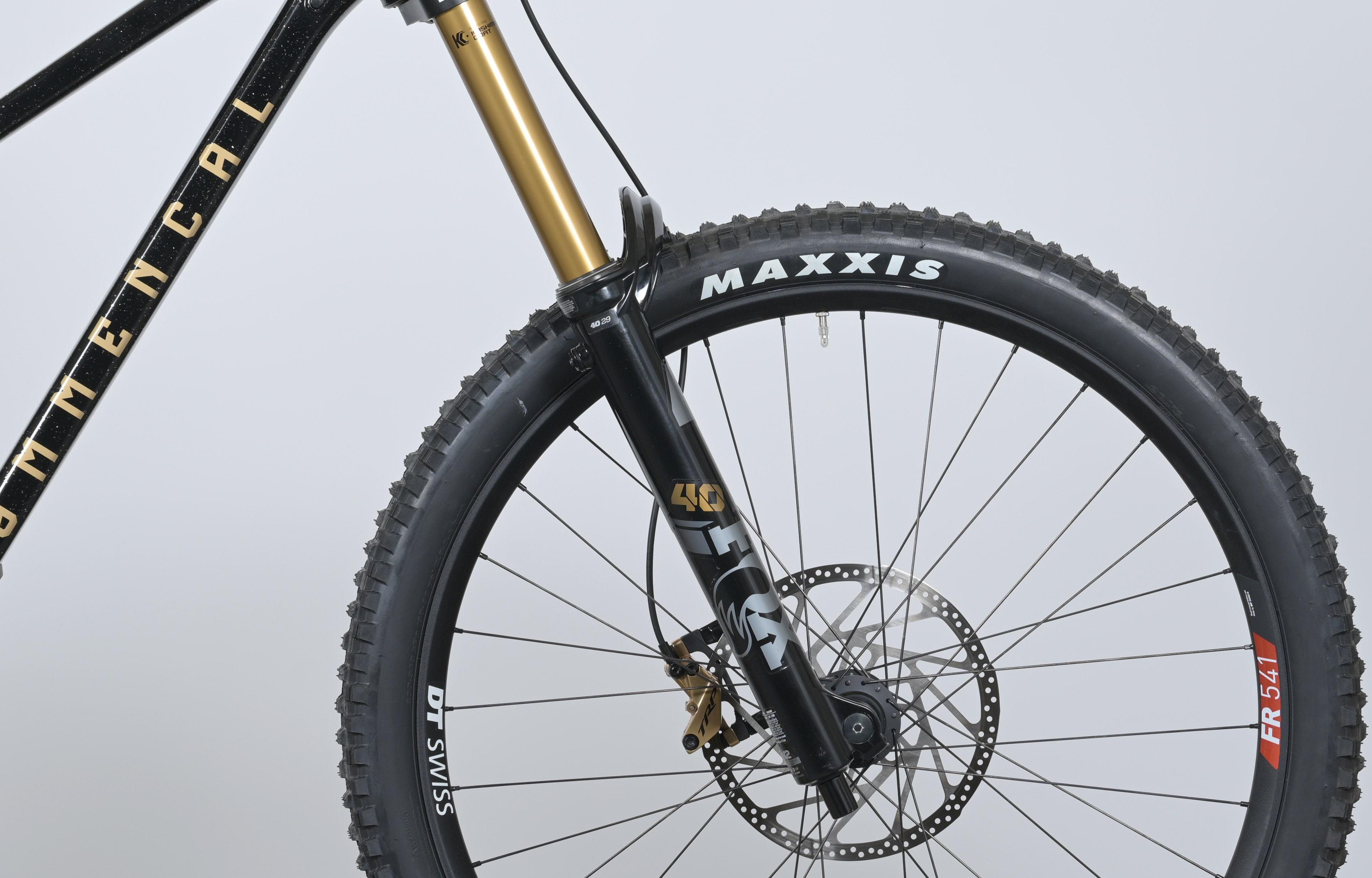 COMMENCAL SUPREME DH V5 SIGNATURE LTD GLITTERY BLACK - L (24150303) image cover number large 1