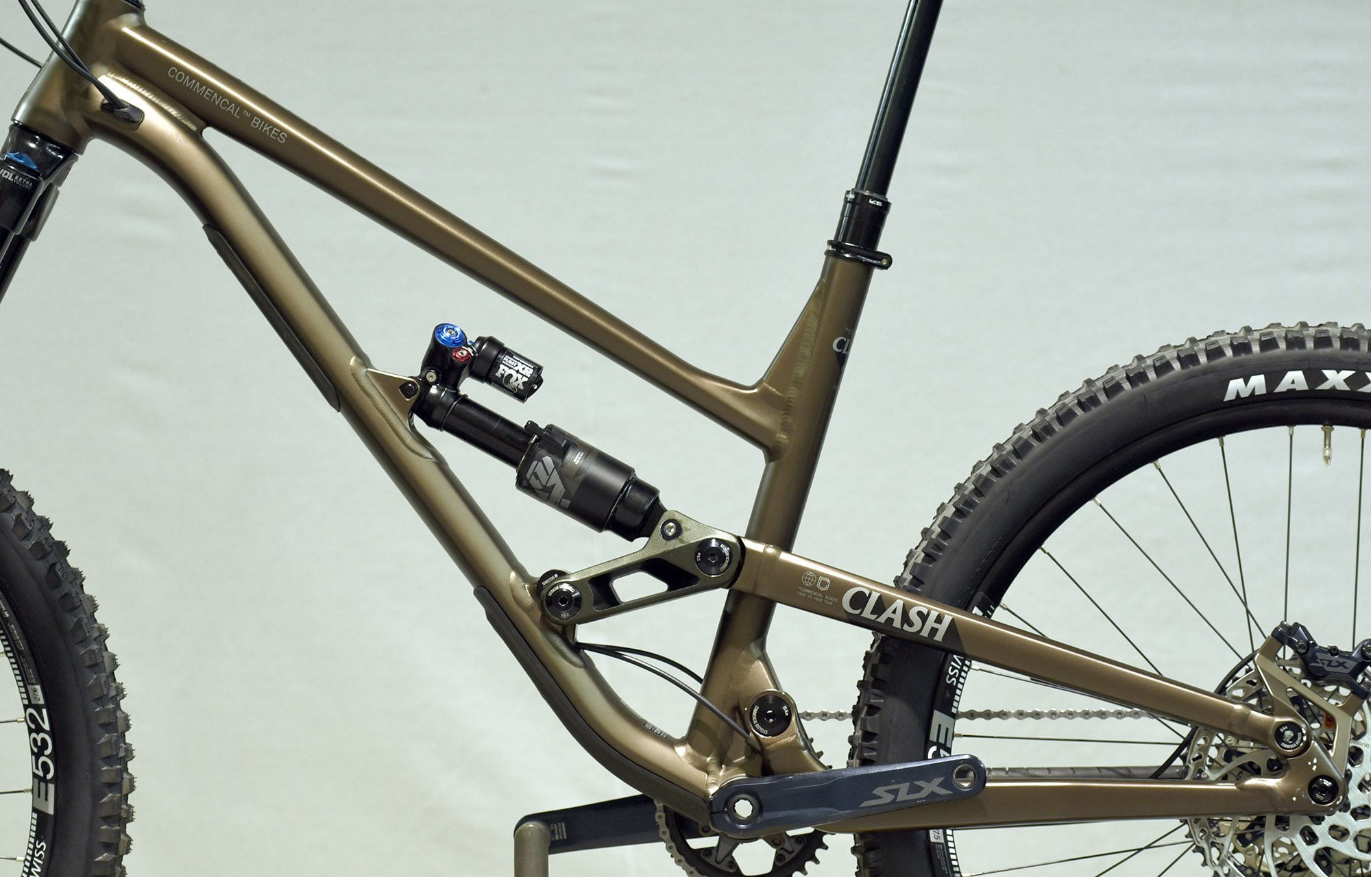 COMMENCAL CLASH ESSENTIAL FROZEN BROWN - L (22134503) image number null