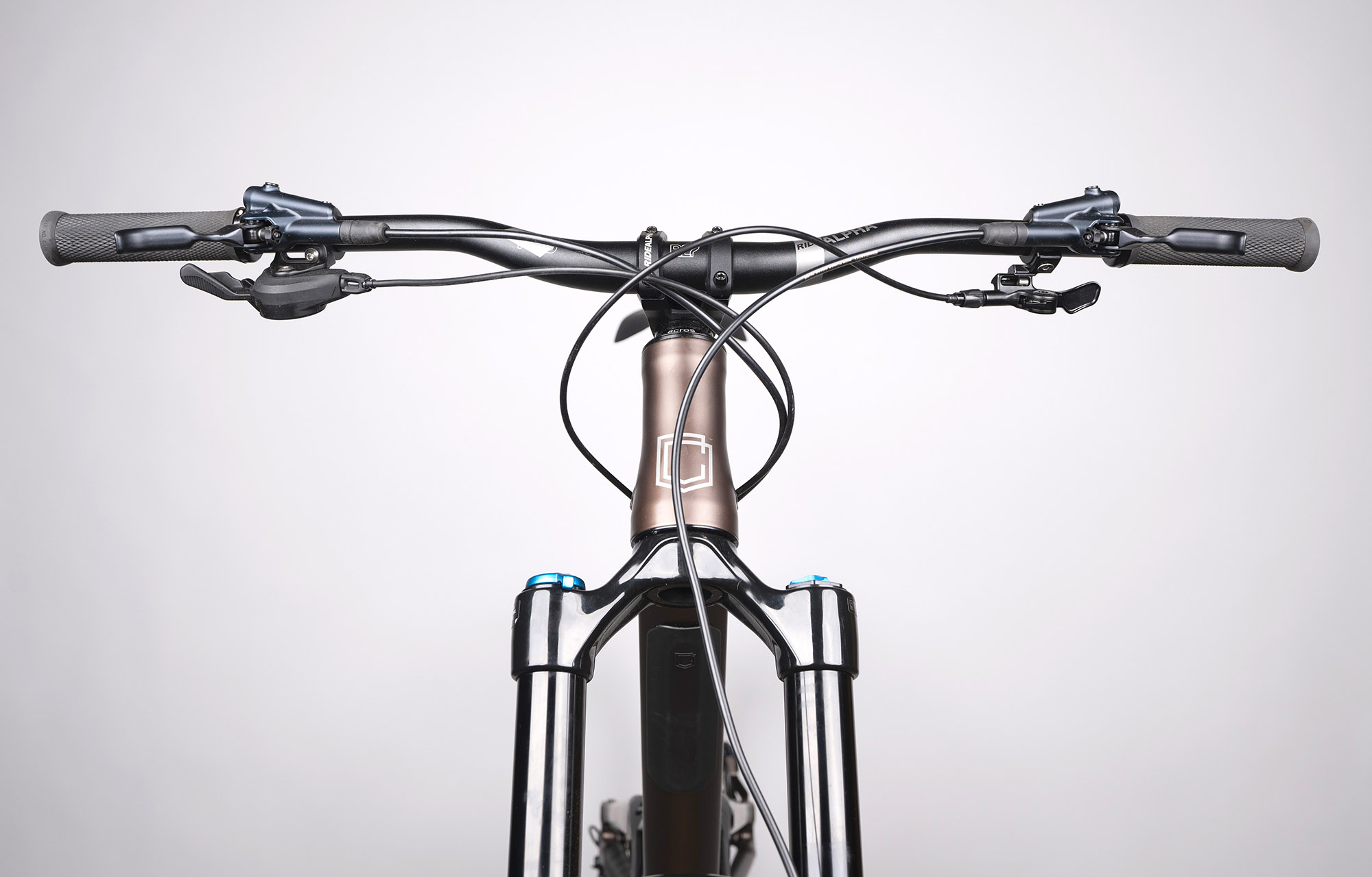 COMMENCAL CLASH ESSENTIAL FROZEN BROWN (L) image number null