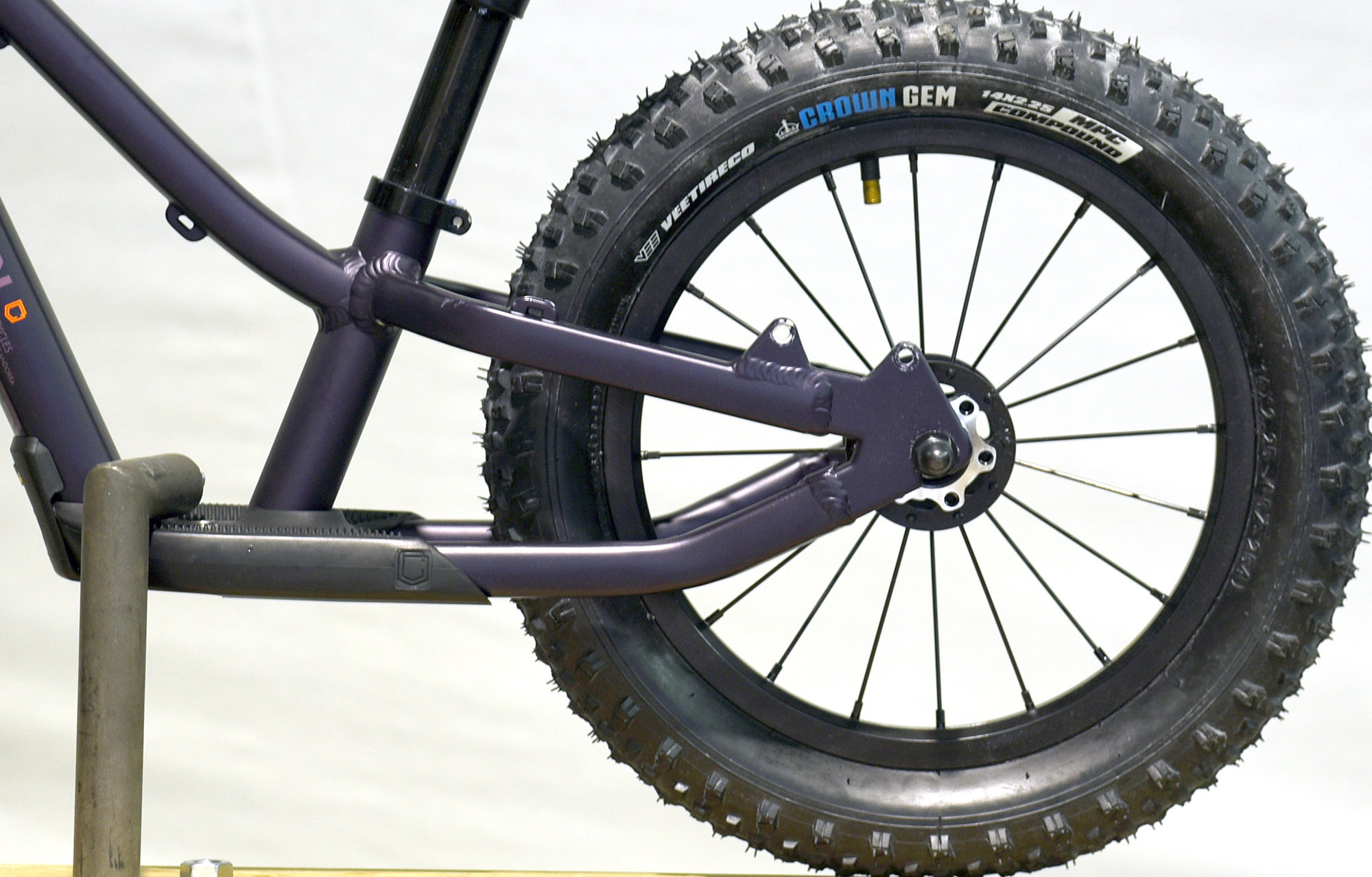 COMMENCAL RAMONES 14 PUSH BIKE PURPLE - (22171600) image number null