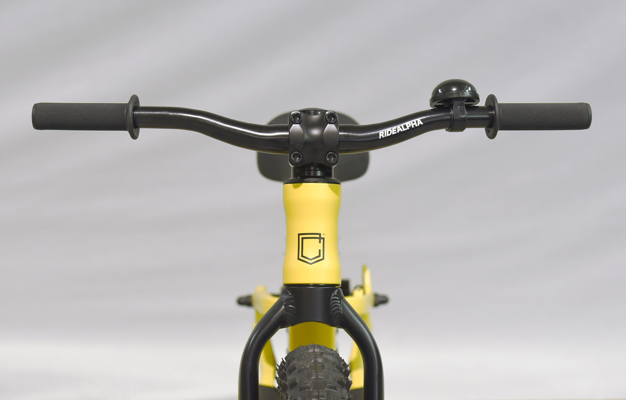 COMMENCAL RAMONES PUSH BIKE OHLINS YELLOW - 12 (23177801) image number null