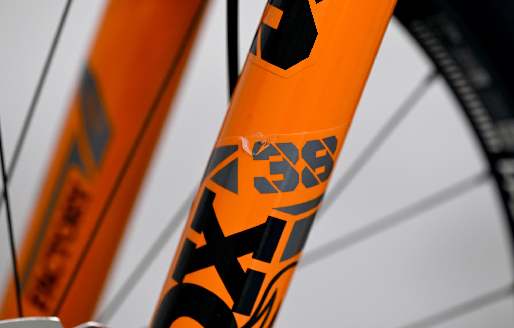 COMMENCAL CLASH KESWICK GREEN ALC - L (22131603) image number null