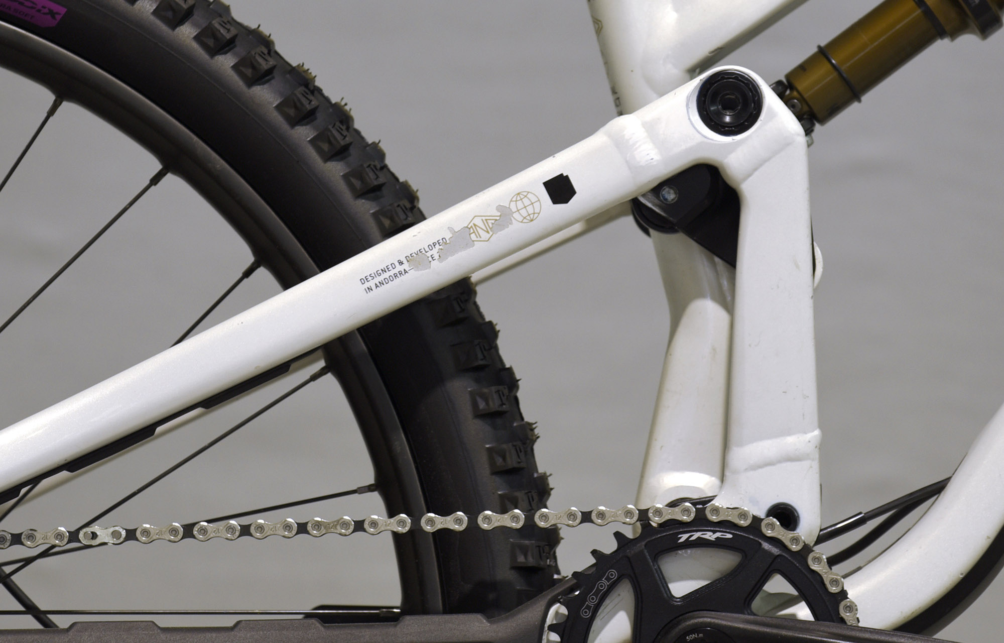 COMMENCAL META V5 CLEAR SILVER [COMMENCAL TEAM] ALC - S (24100011) image number null